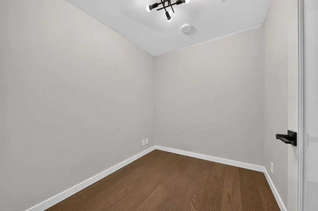 5687 Gray Avenue #115
