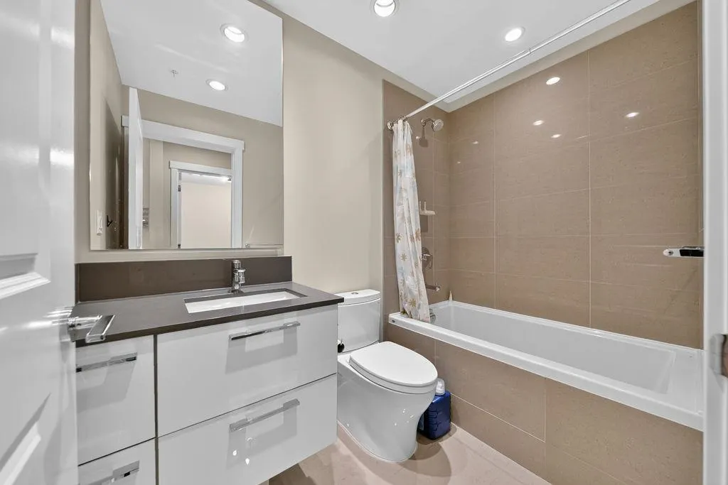 5687 Gray Avenue #115