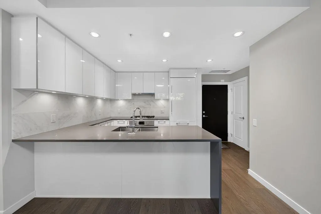 5687 Gray Avenue #115