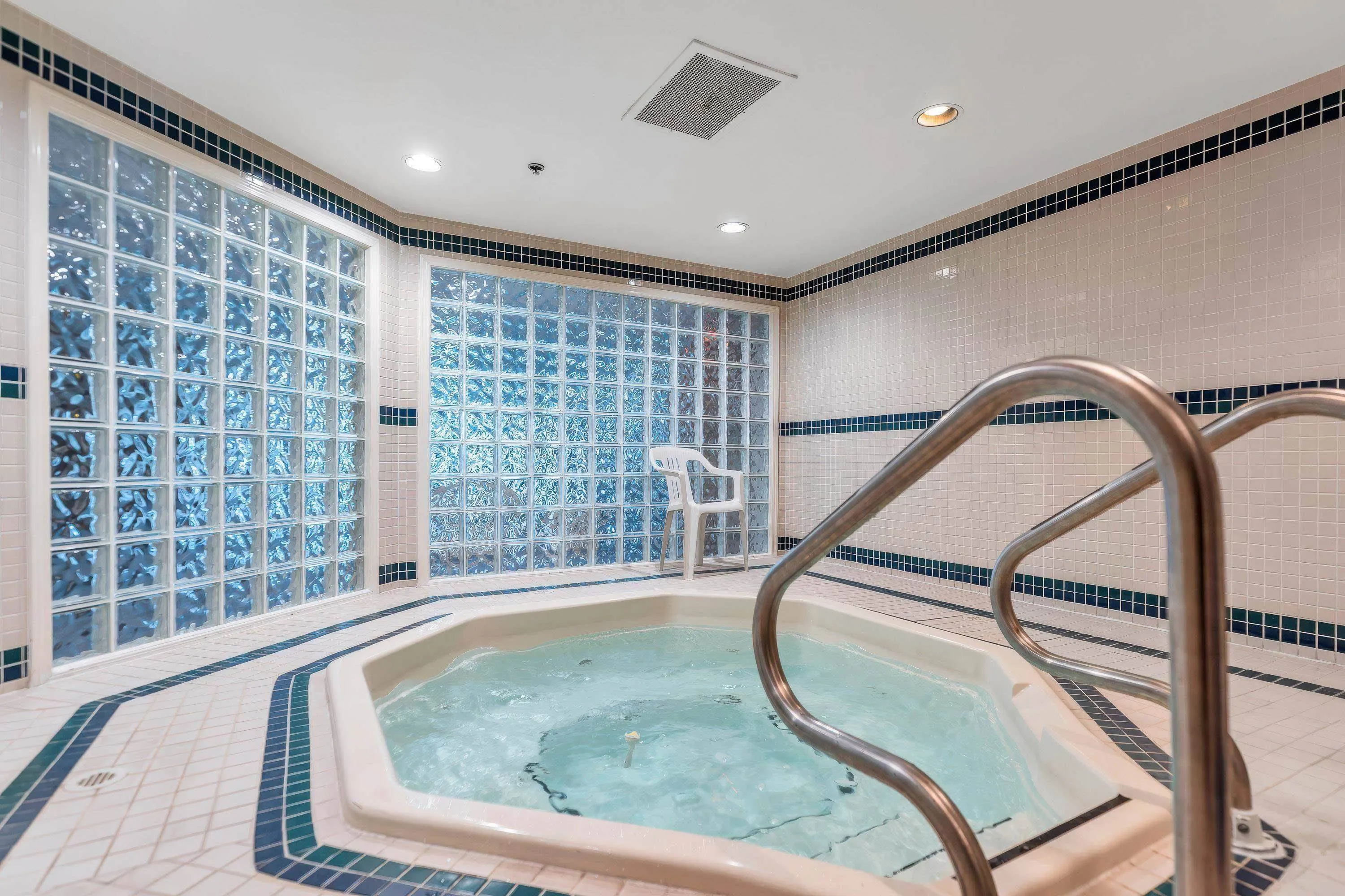 4753 W River Road #309