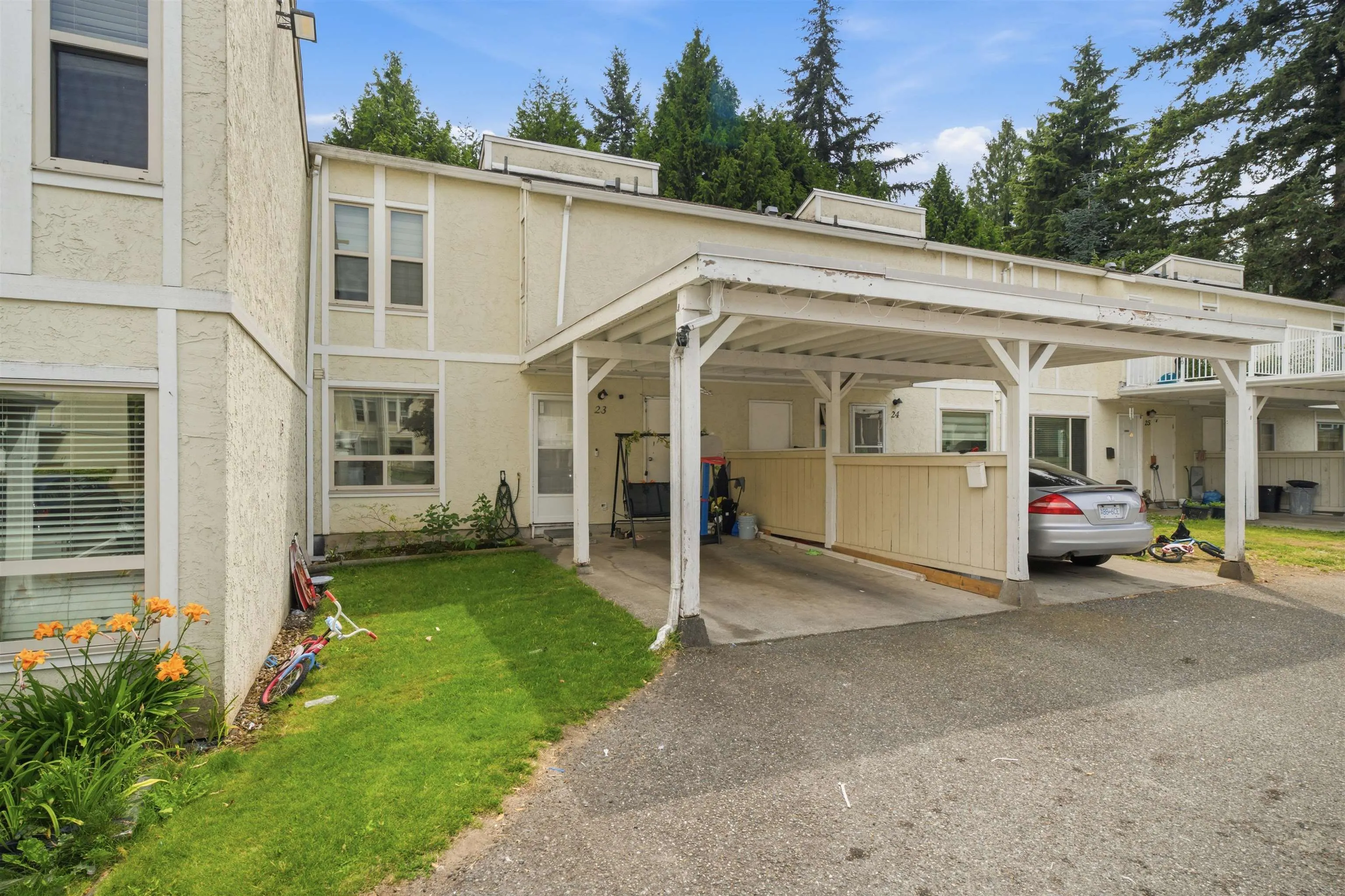 3075 Trethewey Street #23