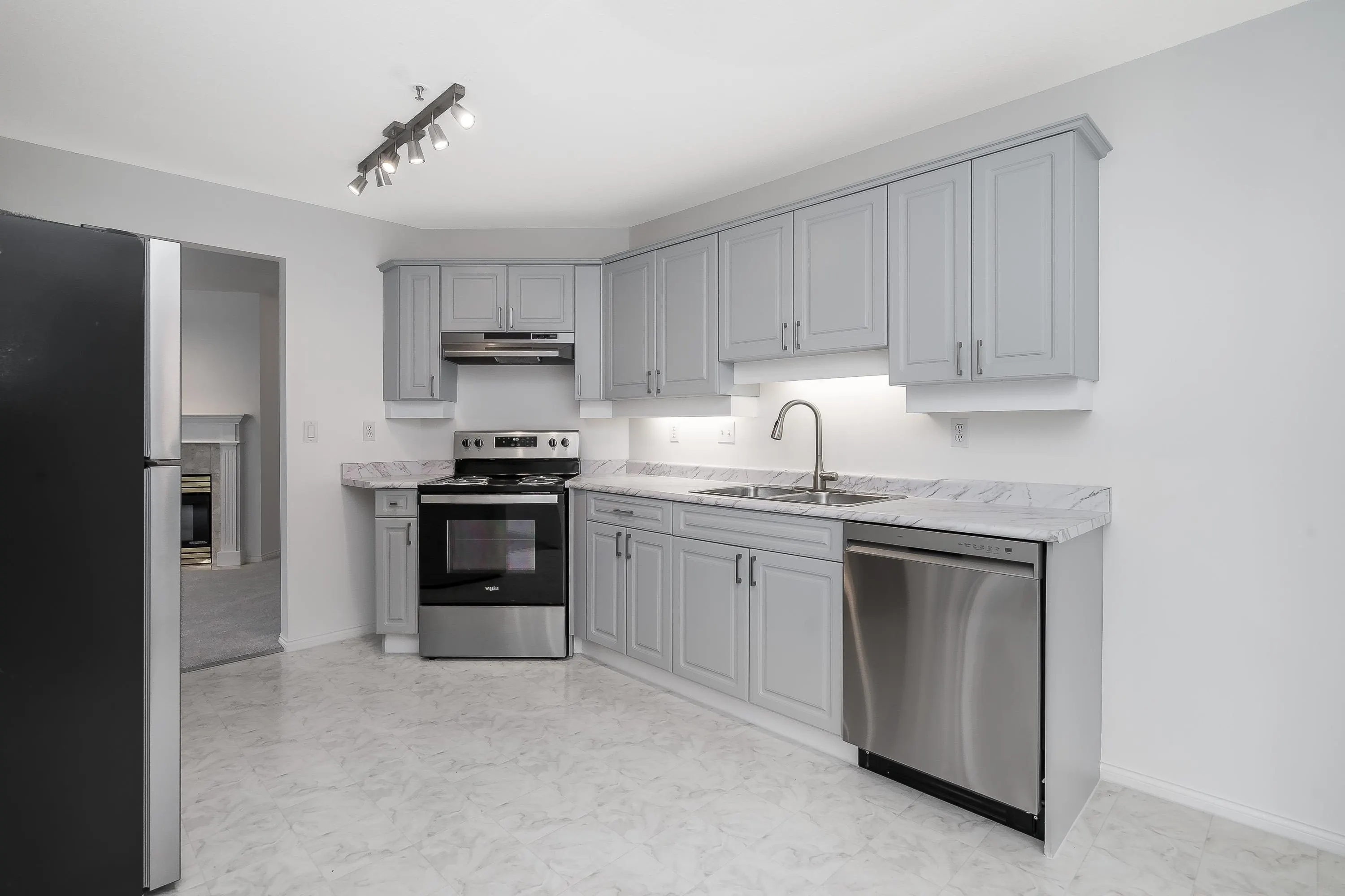 5465 201 Street #312
