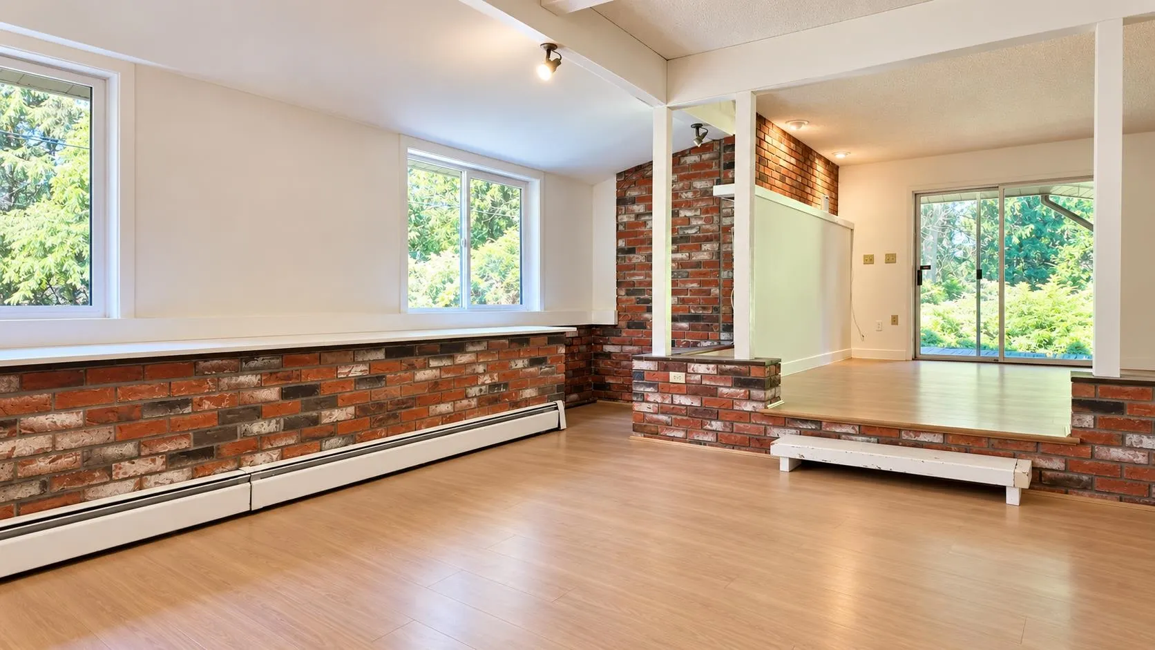 13425 Woodcrest Drive