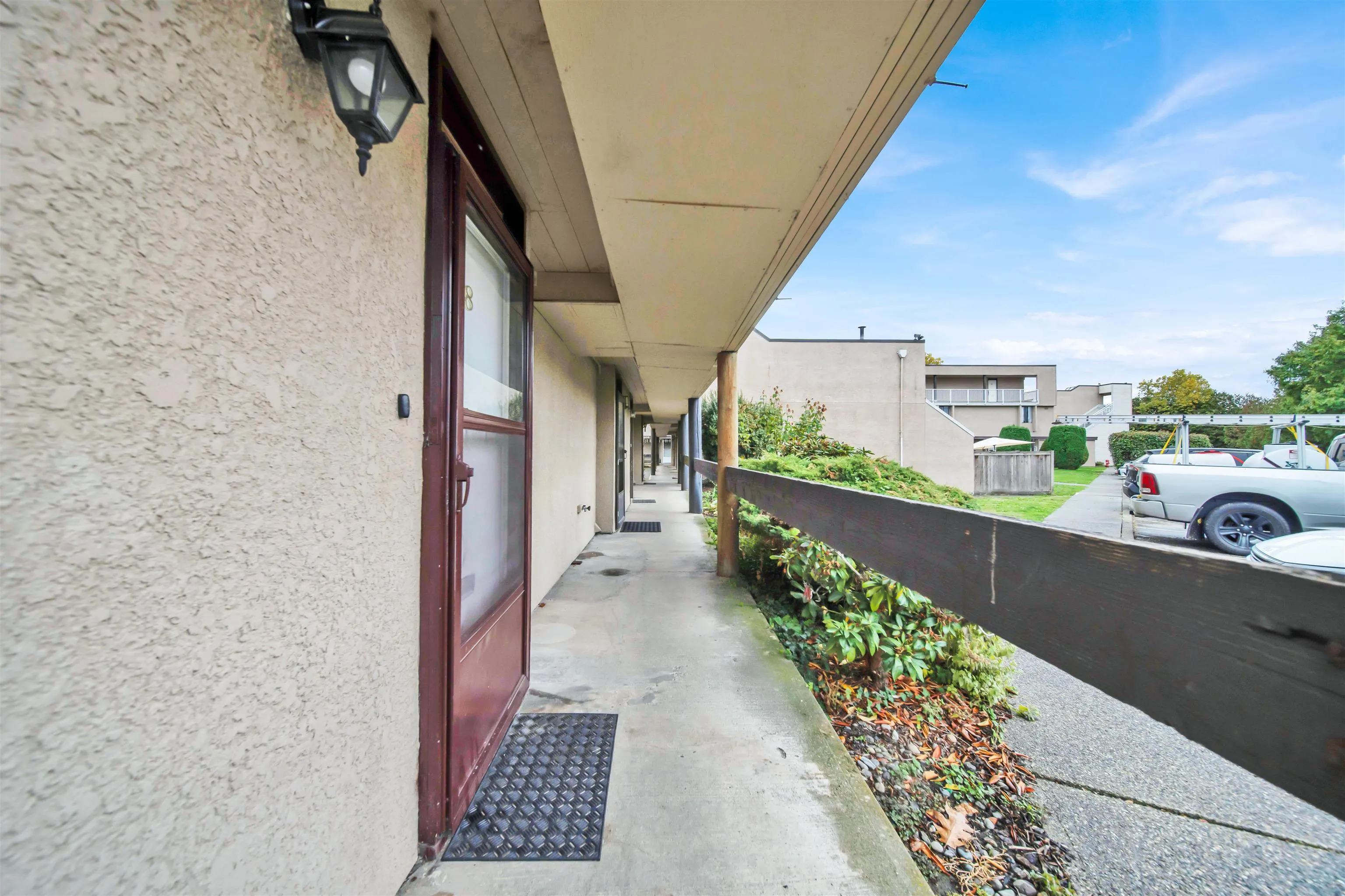 17702 60 Avenue #28