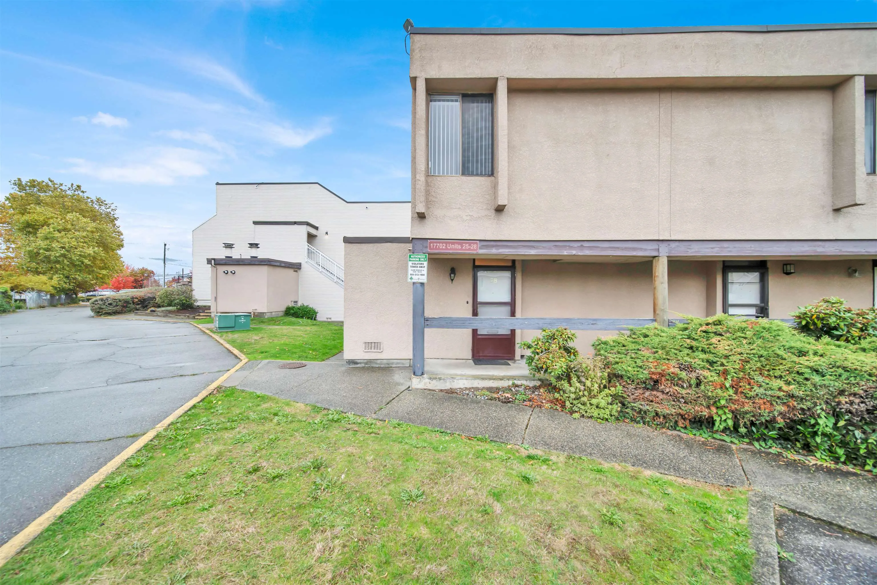 17702 60 Avenue #28