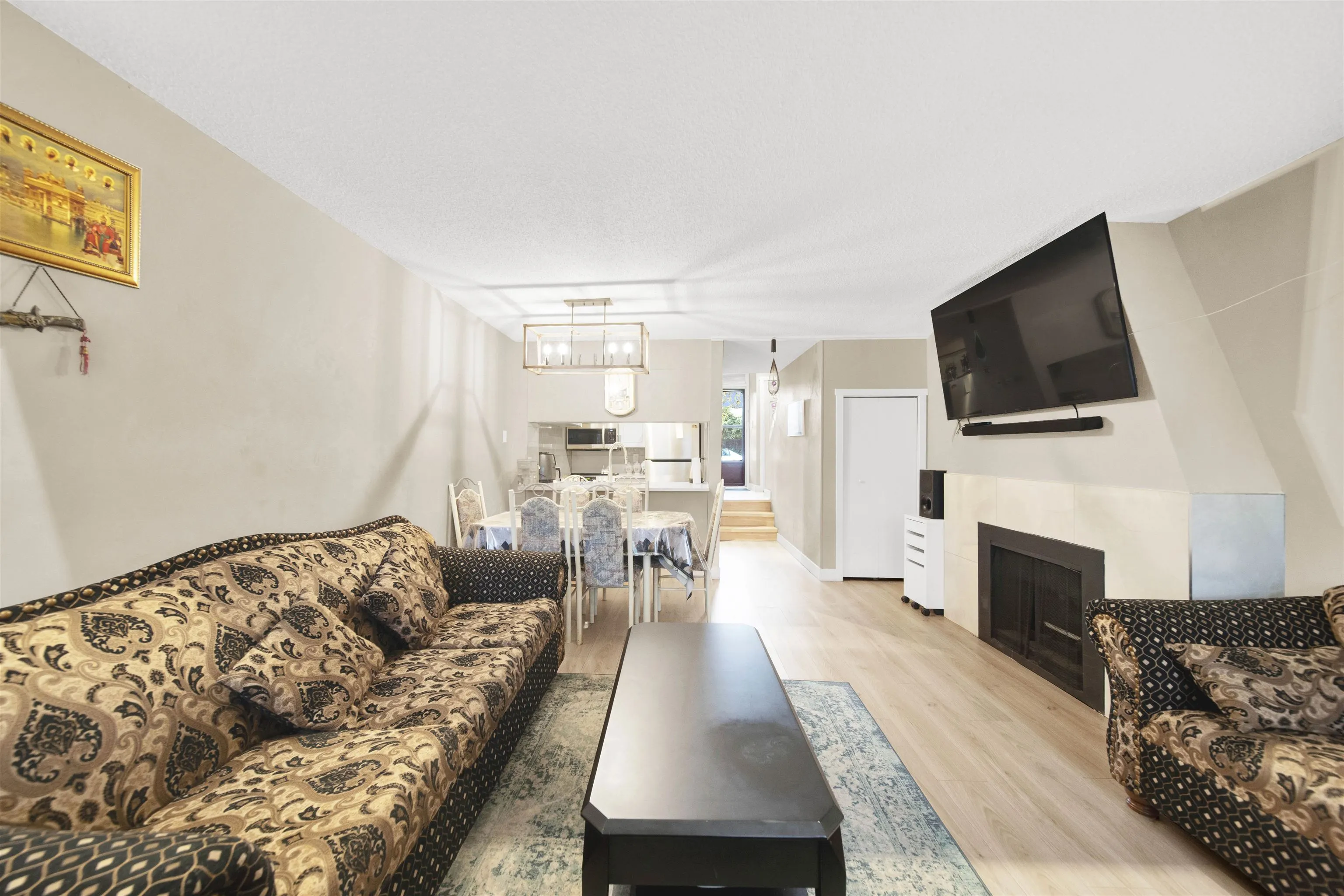 17702 60 Avenue #28