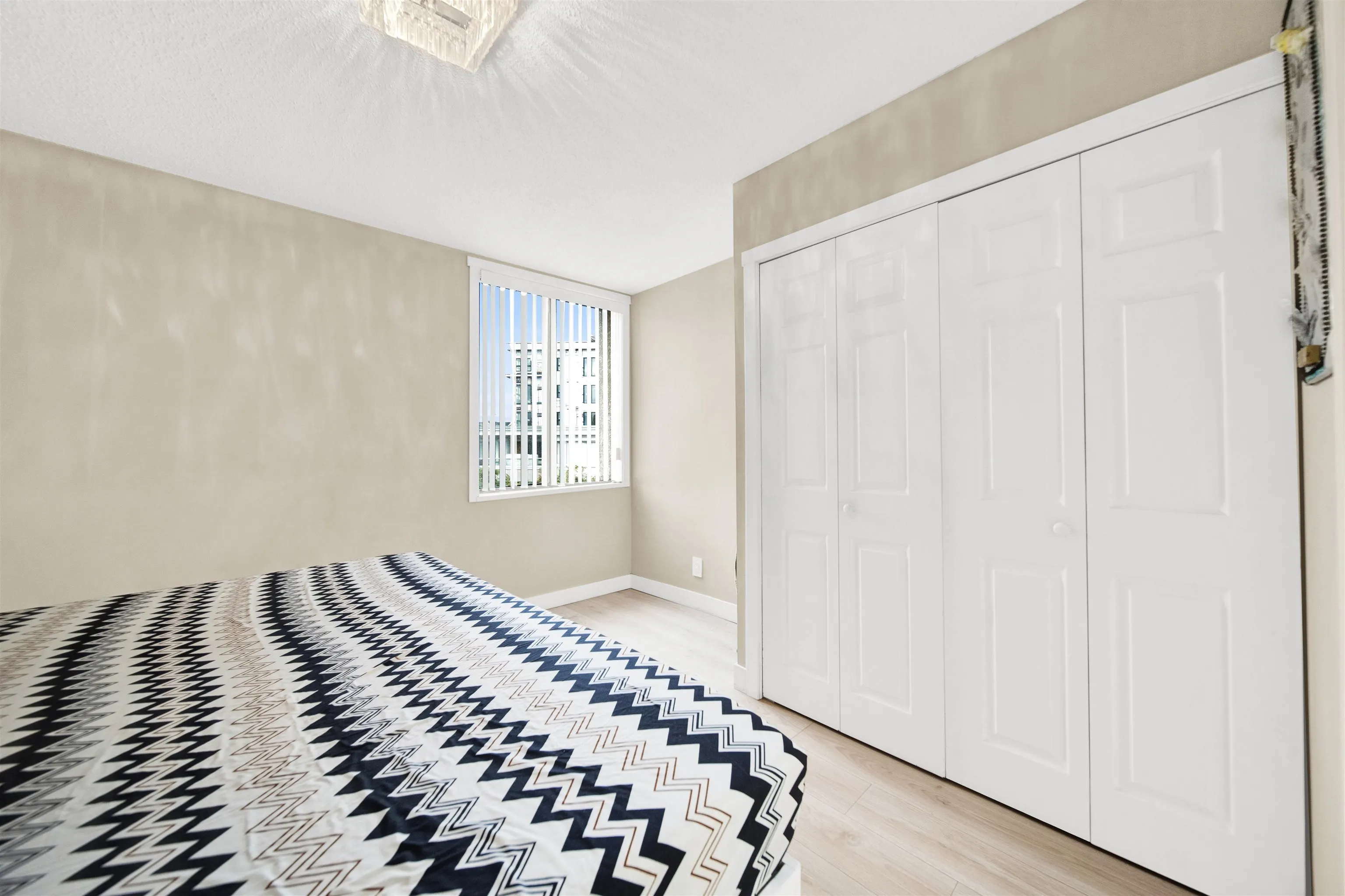 17702 60 Avenue #28