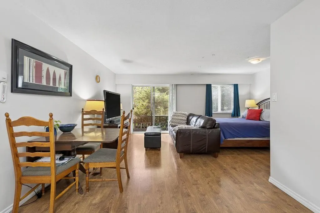 36 E 14th Avenue #106