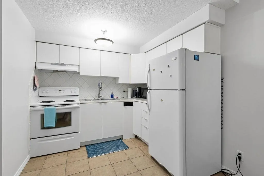 36 E 14th Avenue #106