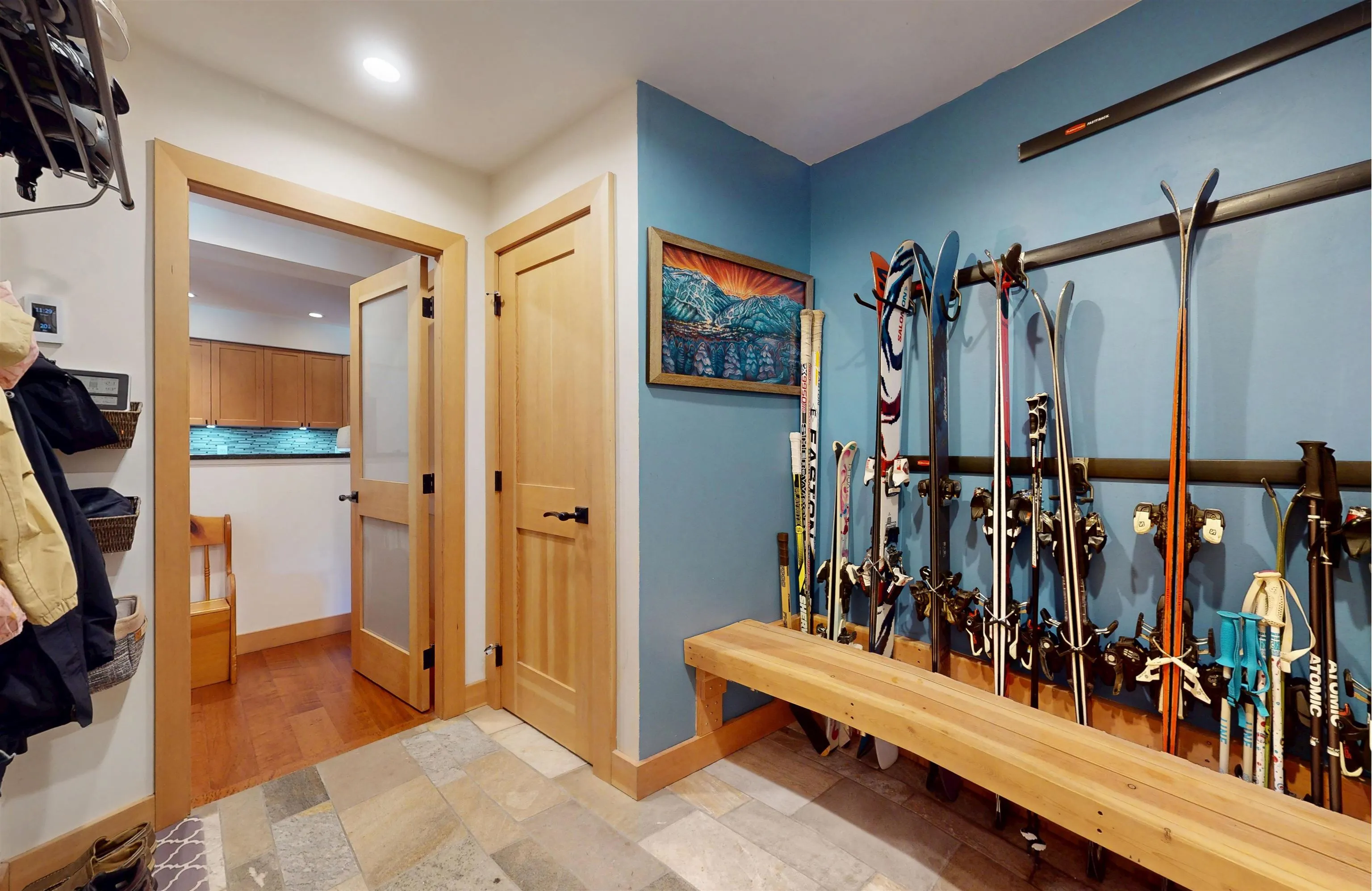 2556 Snowridge Crescent #11