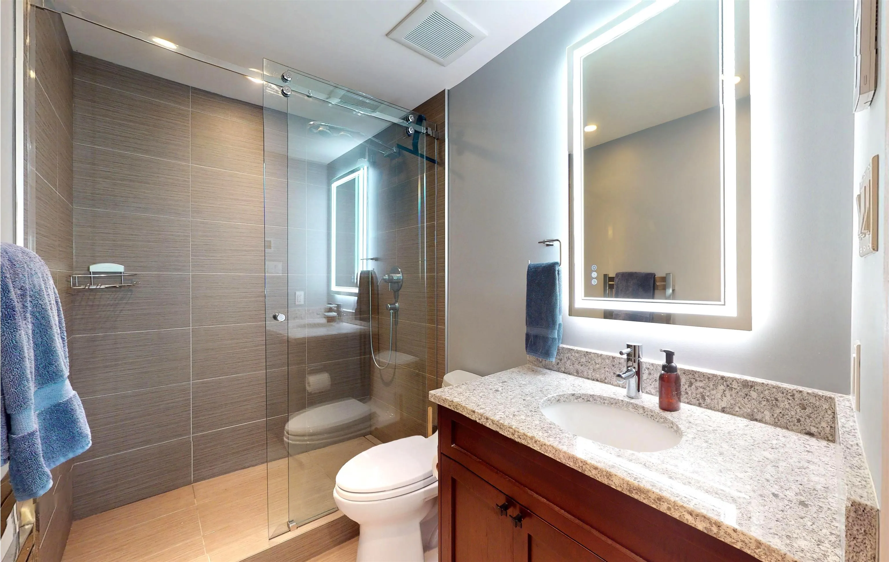 2556 Snowridge Crescent #11