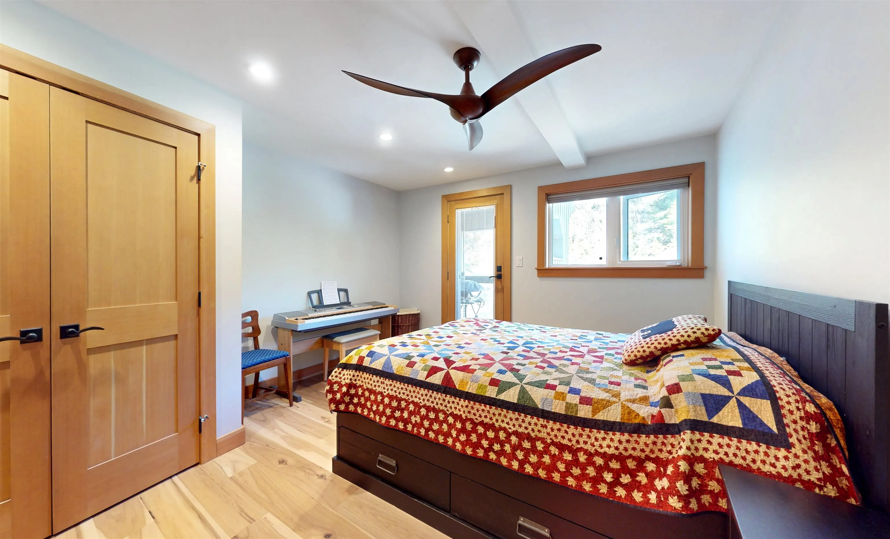 2556 Snowridge Crescent #11