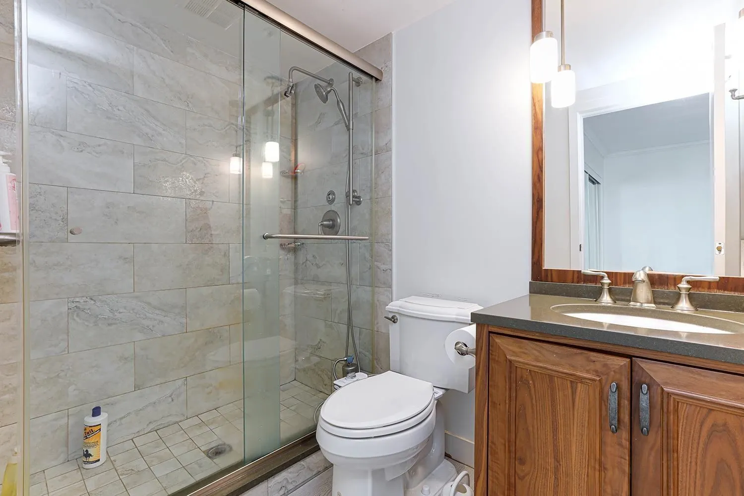 588 Broughton Street #702