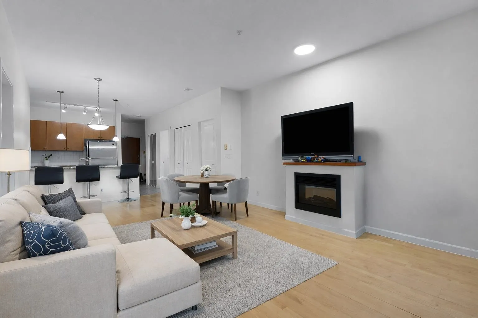 10180 153 Street #318
