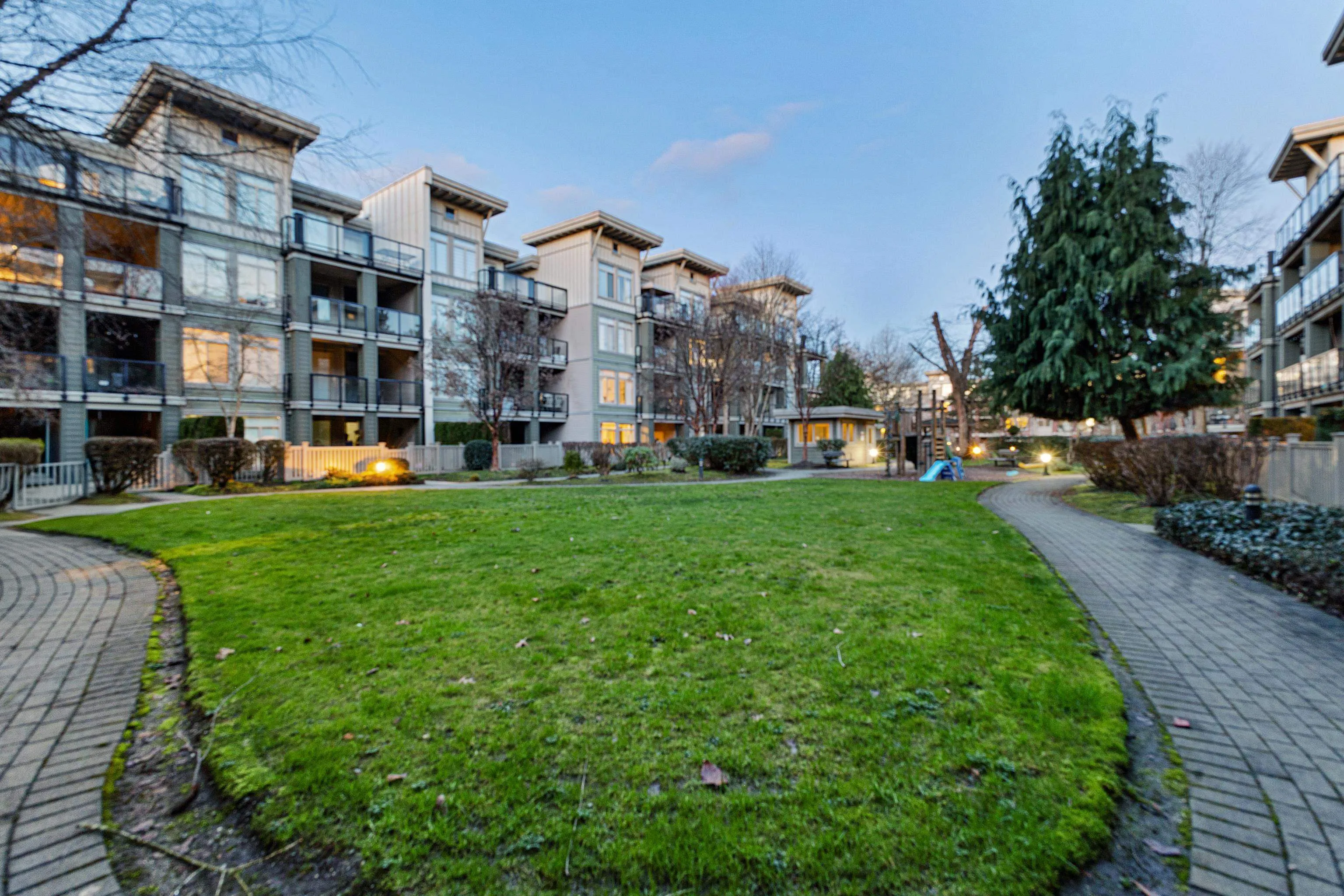 10180 153 Street #318