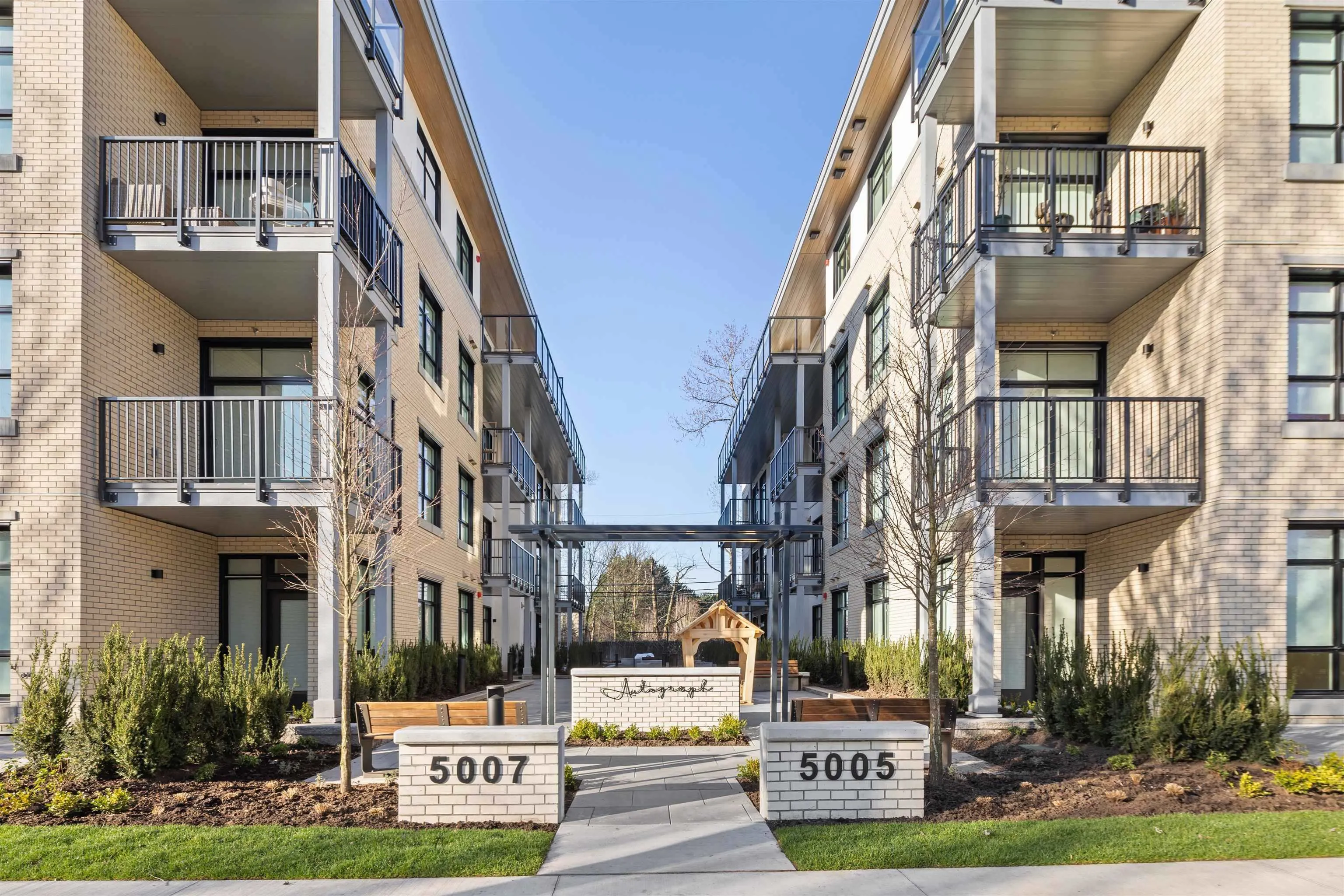 5005 Ash Street #302