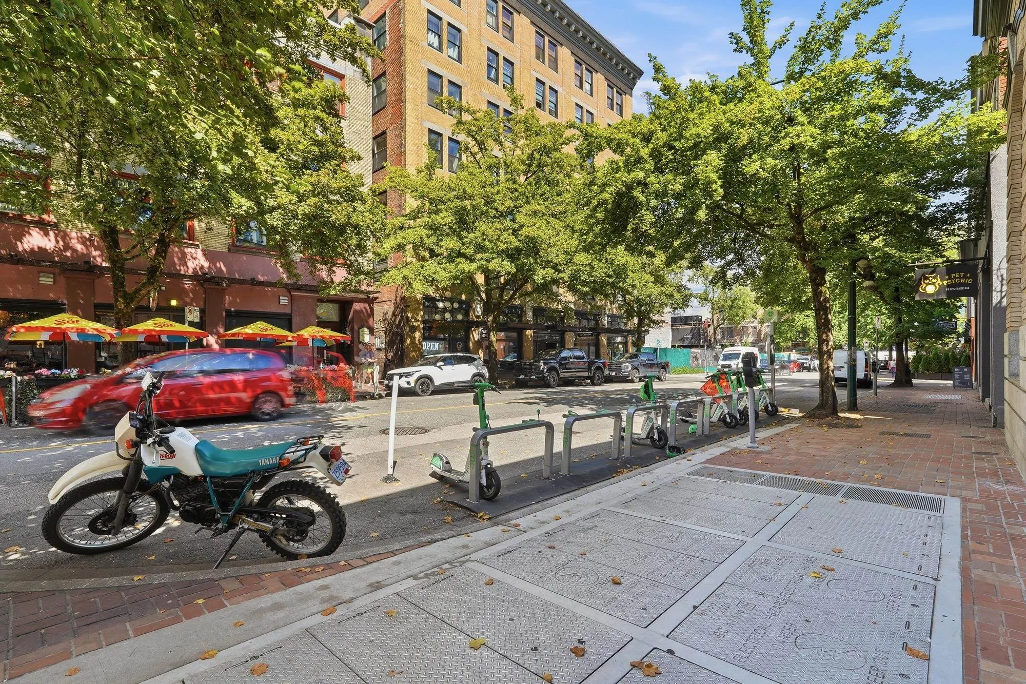 233 Abbott Street #403