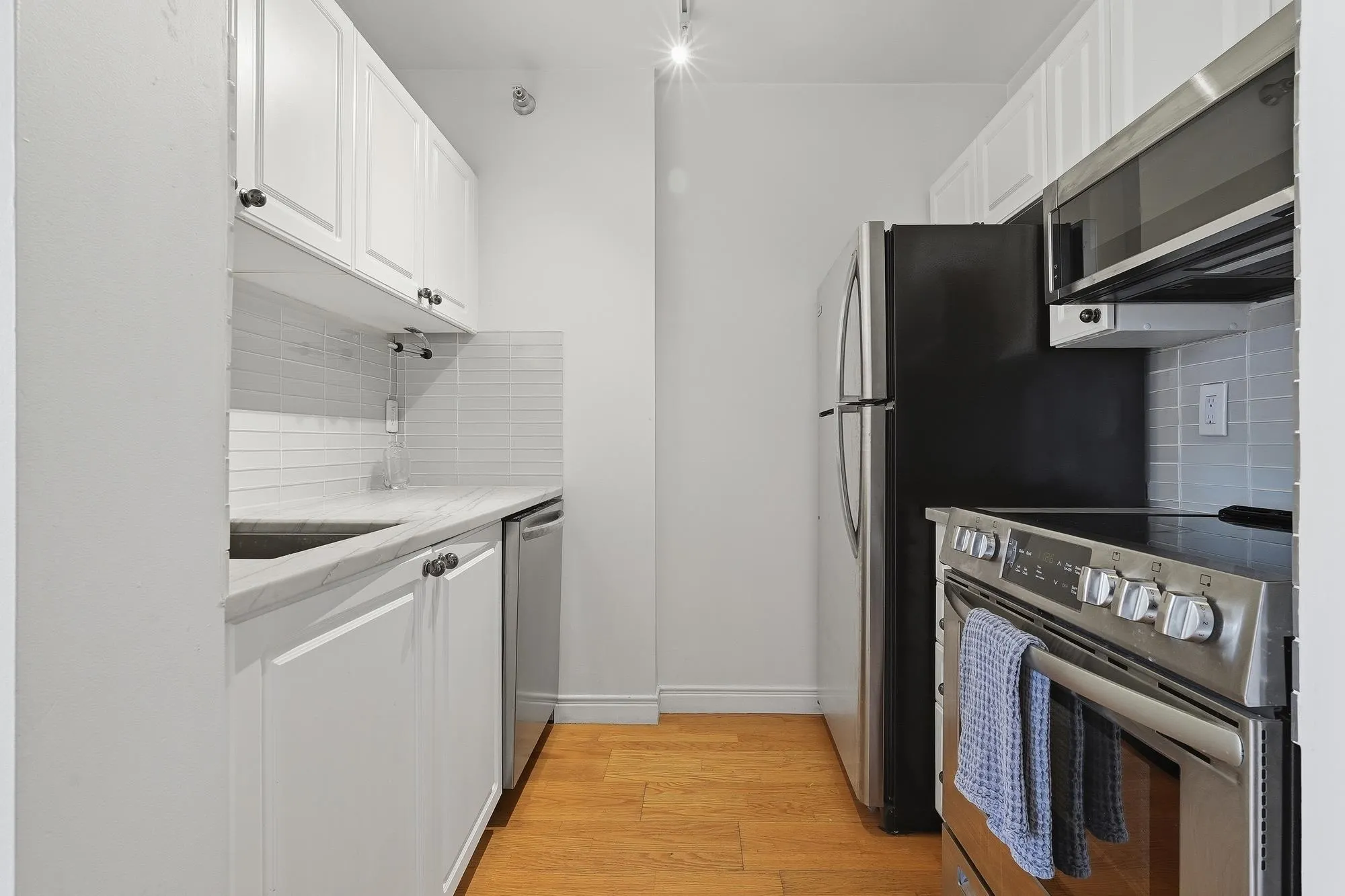 233 Abbott Street #403