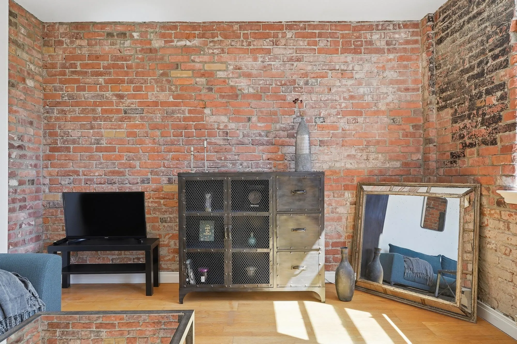 233 Abbott Street #403
