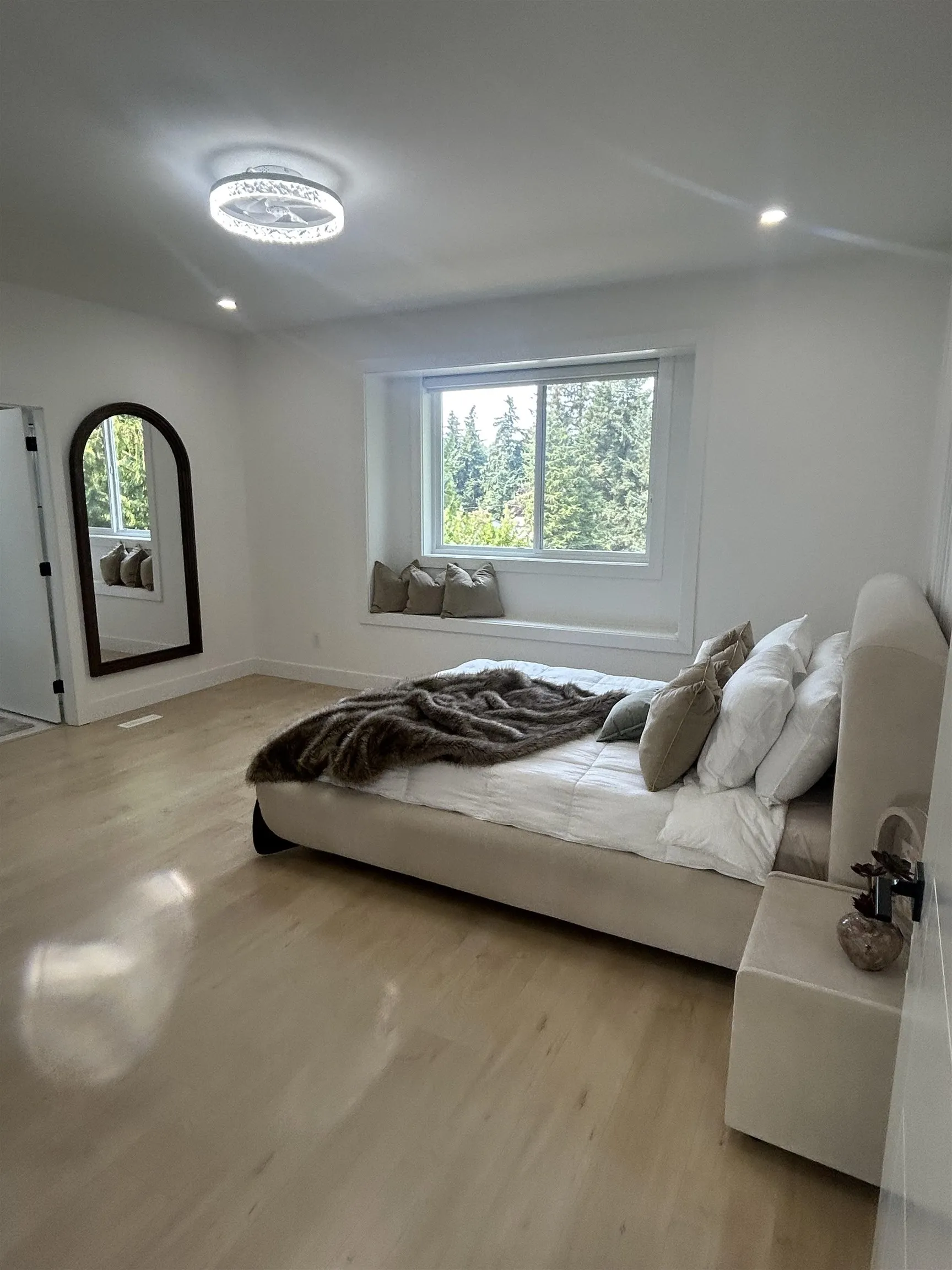31921 W Casper Court