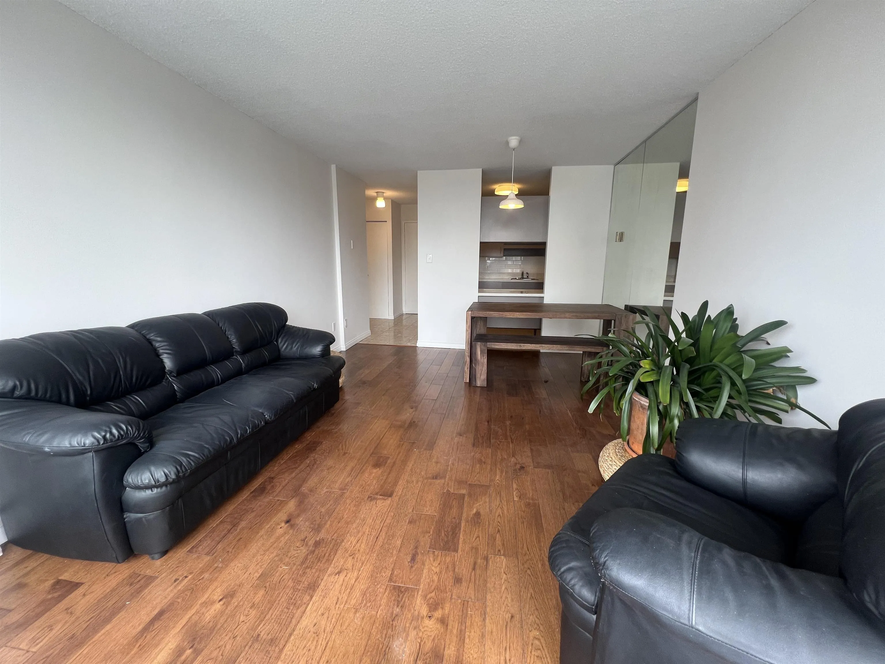 1720 Barclay Street #801