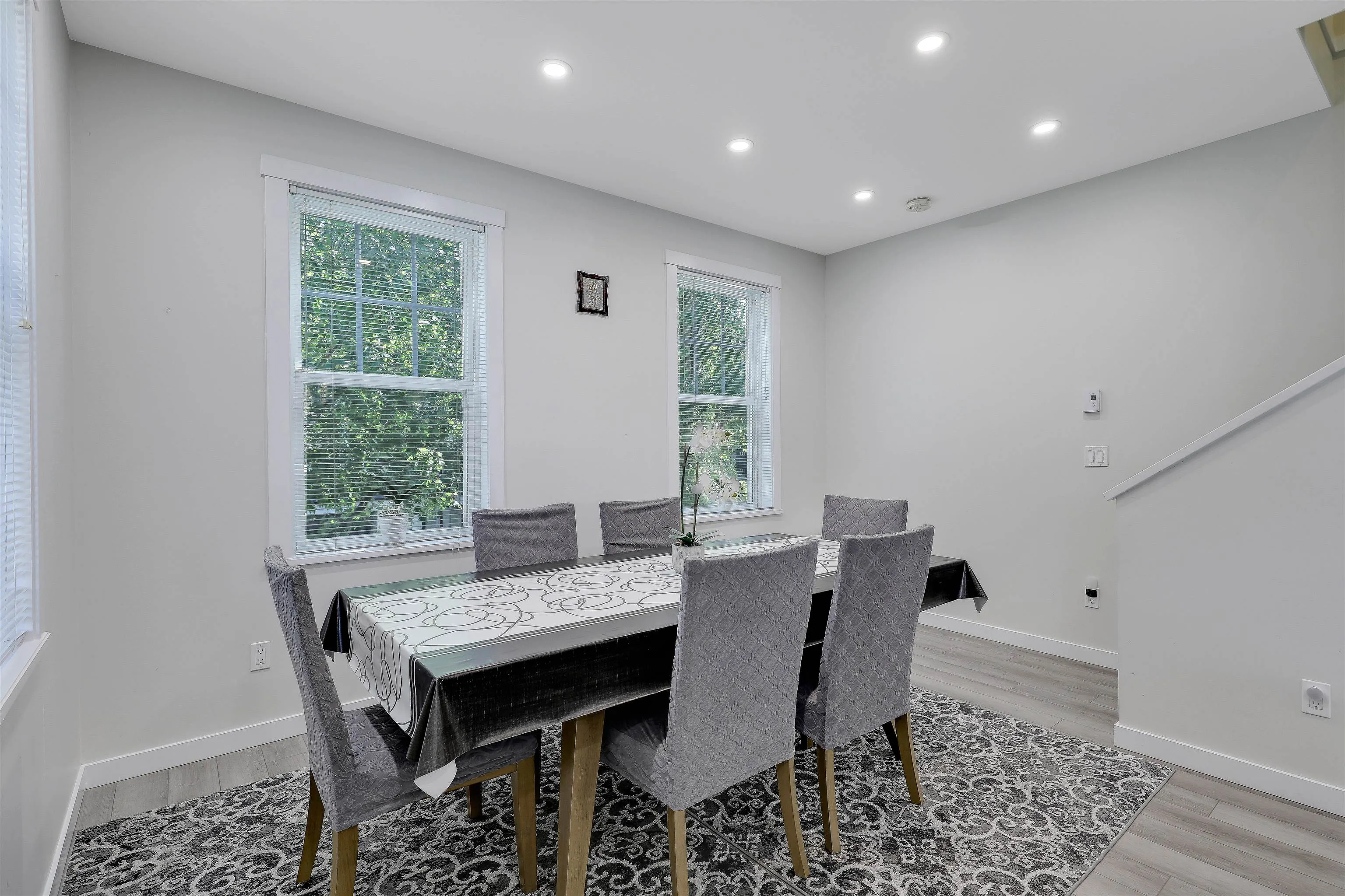 7233 189 Street #81