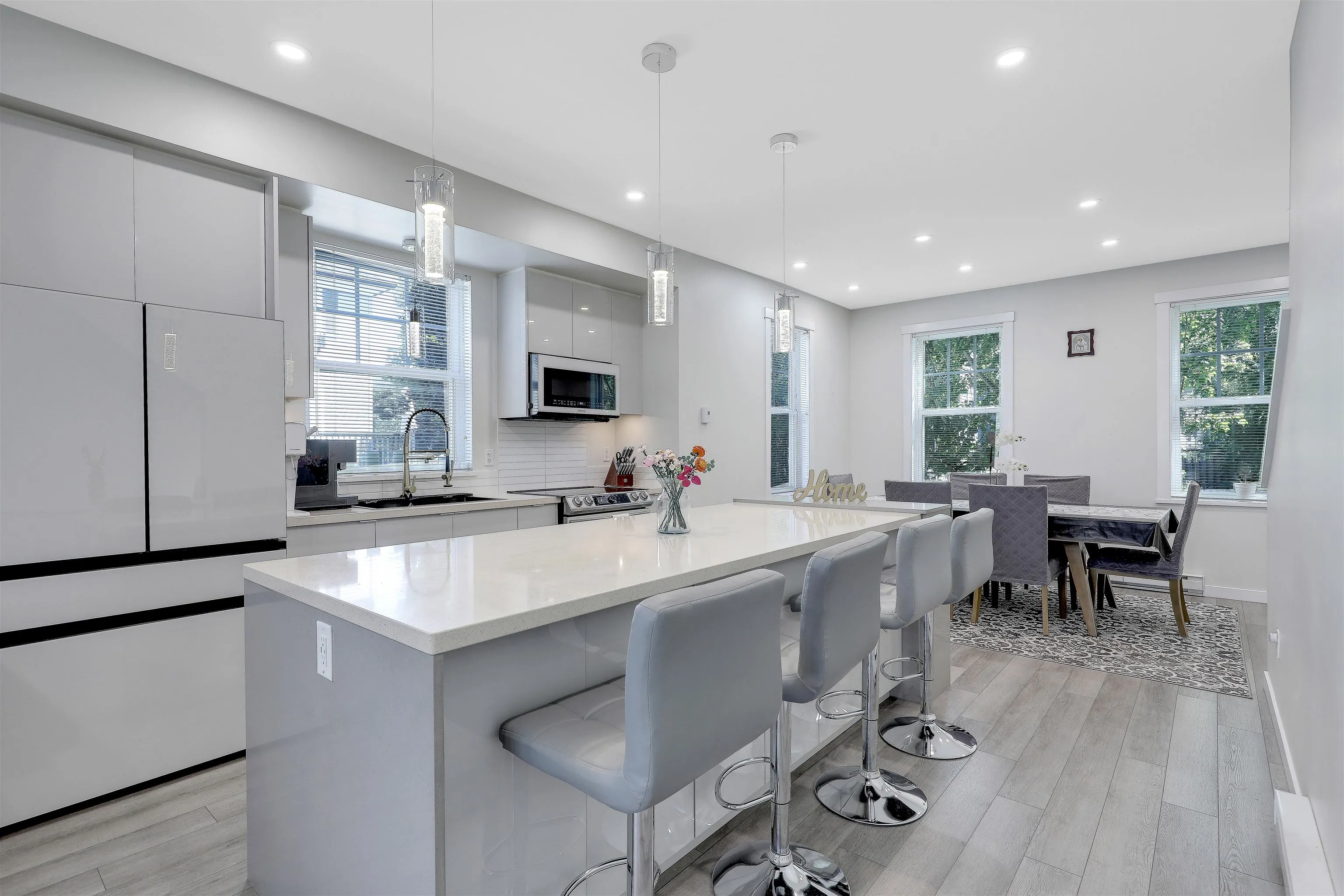 7233 189 Street #81