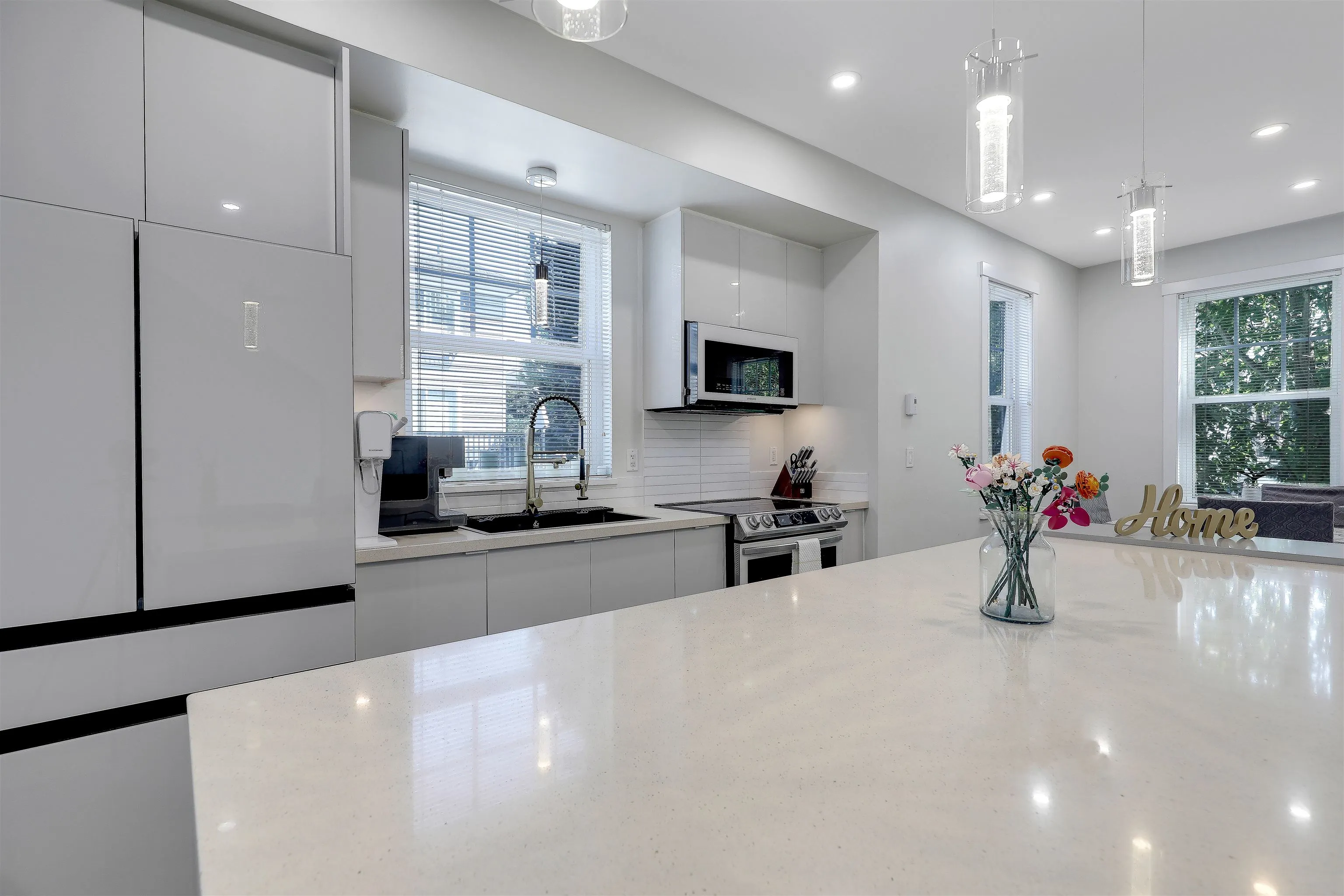7233 189 Street #81