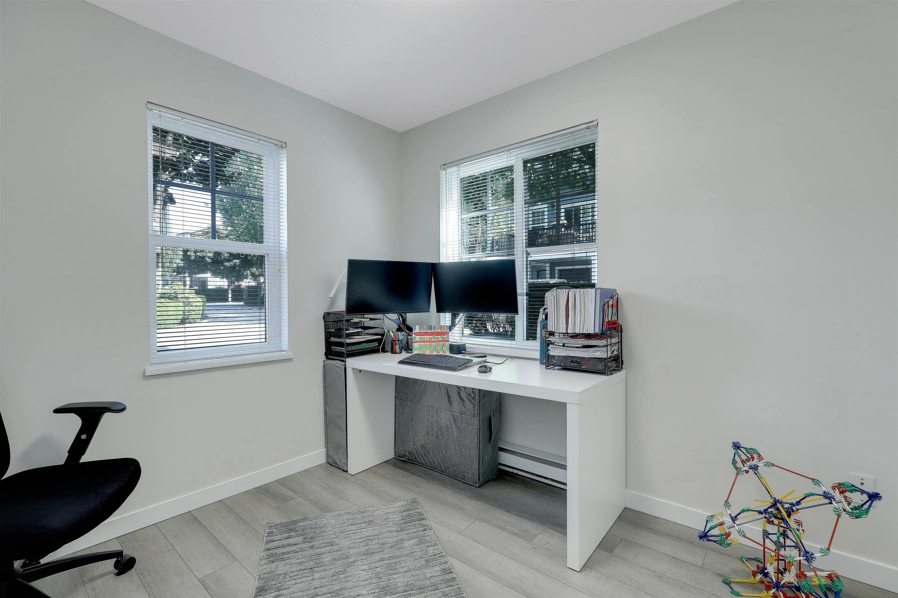 7233 189 Street #81