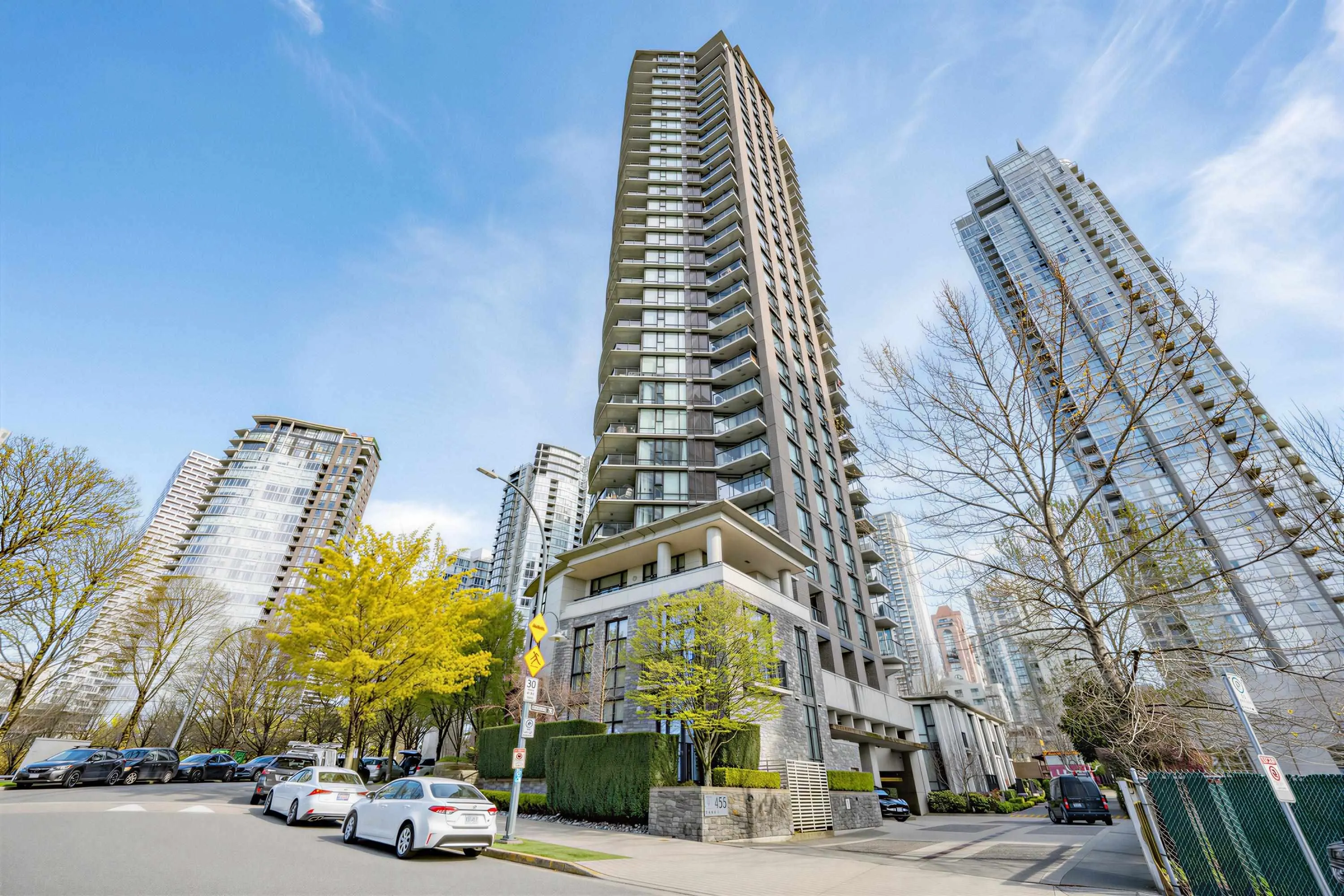 455 Beach Crescent #1501