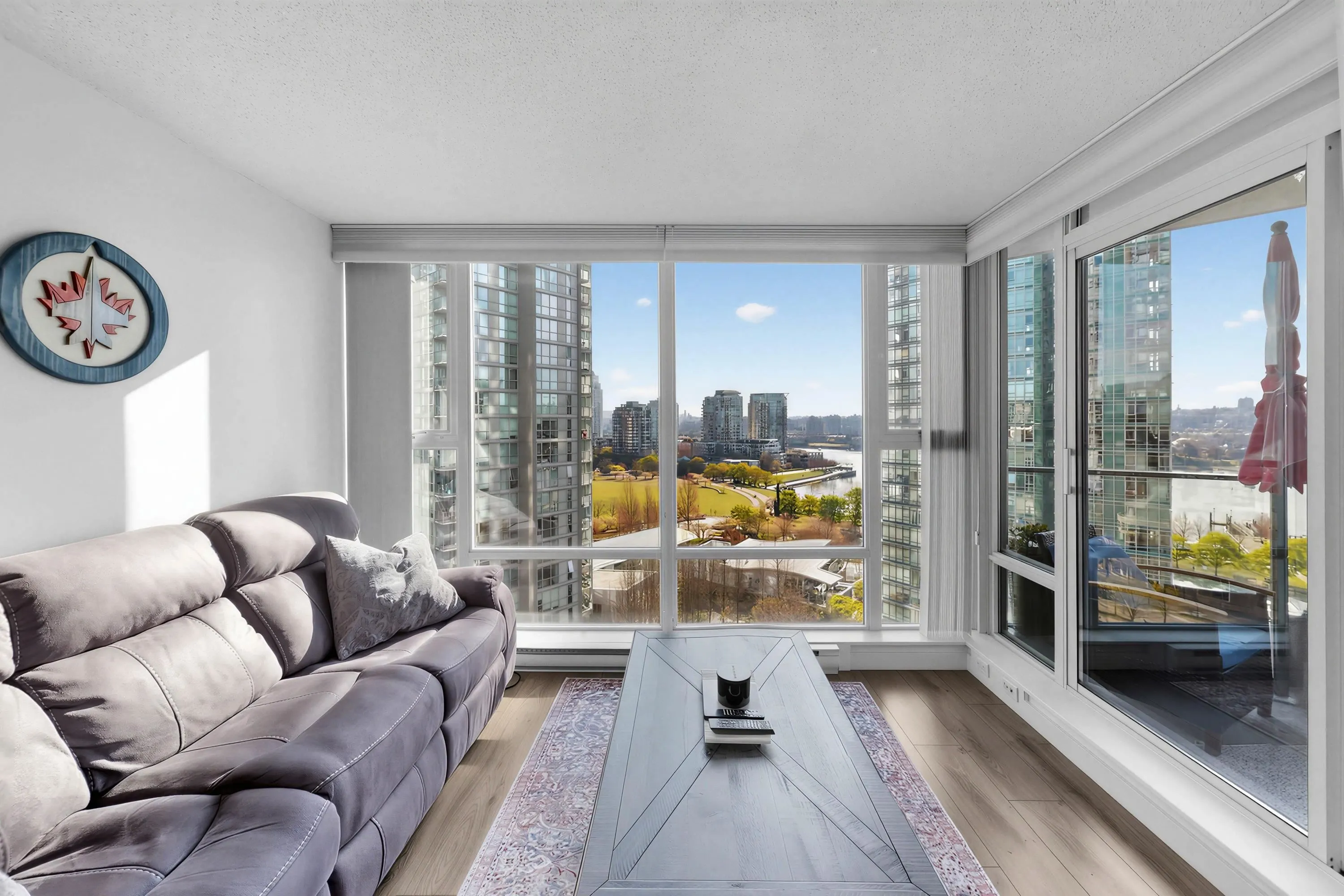 455 Beach Crescent #1501