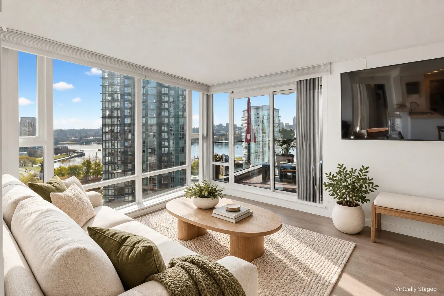 455 Beach Crescent #1501