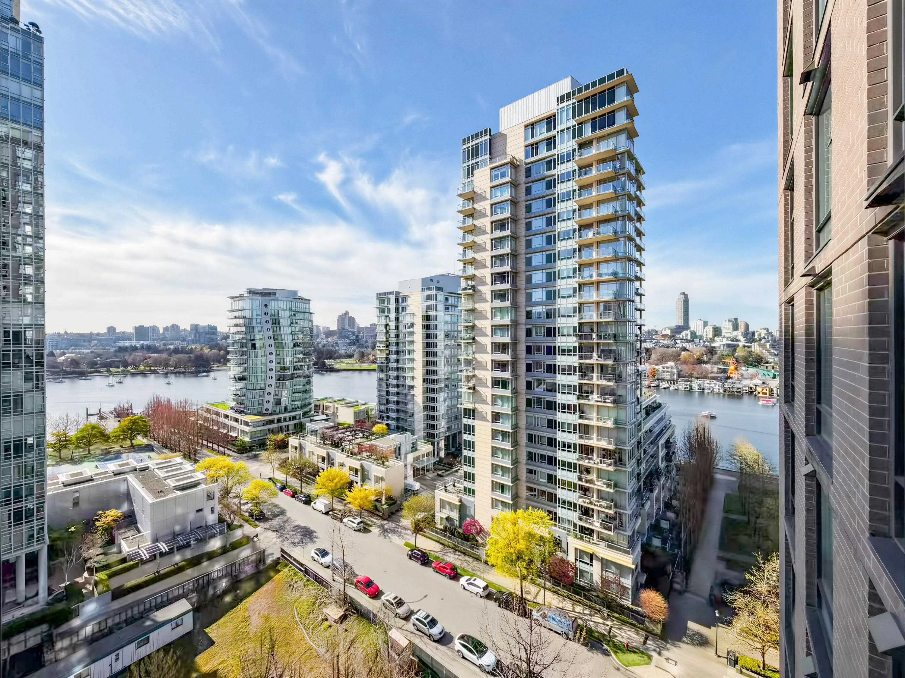 455 Beach Crescent #1501