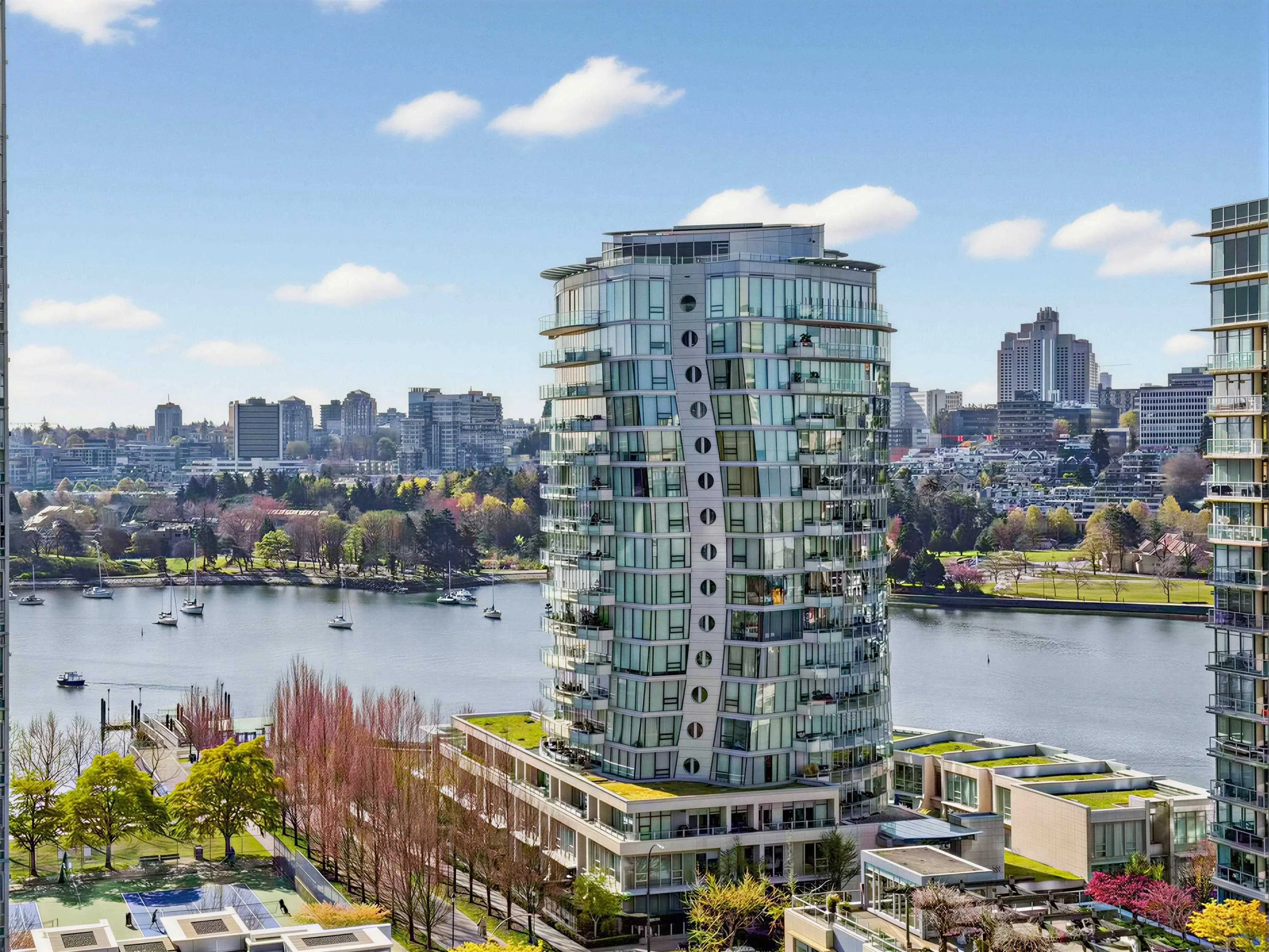 455 Beach Crescent #1501