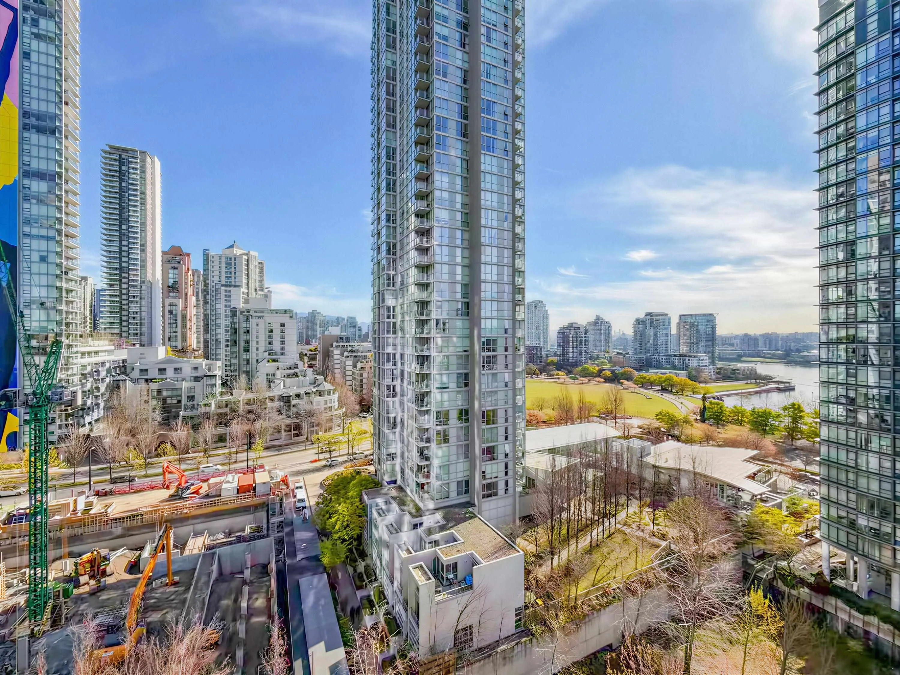 455 Beach Crescent #1501