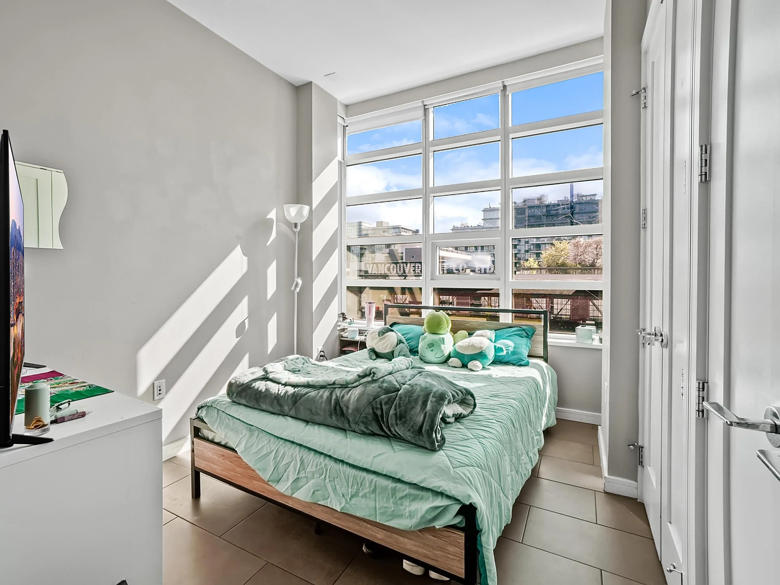 123 W 1st Avenue #610