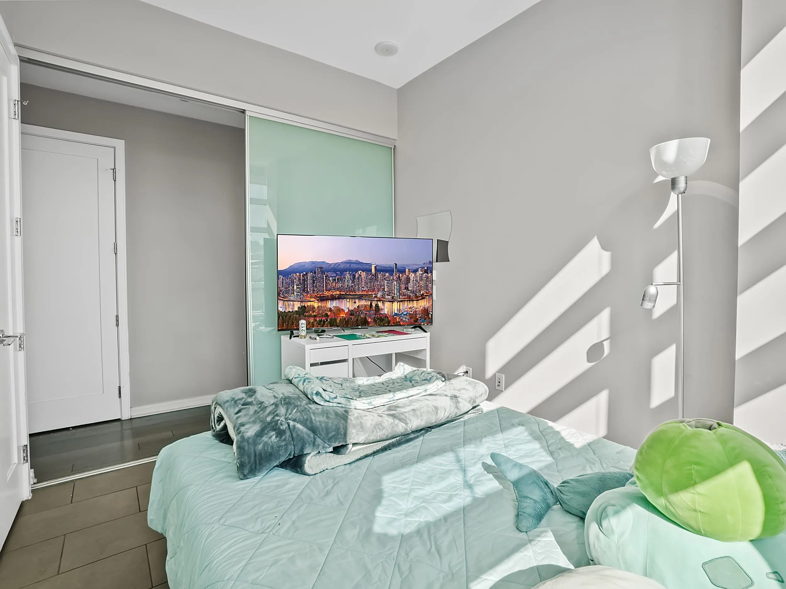 123 W 1st Avenue #610