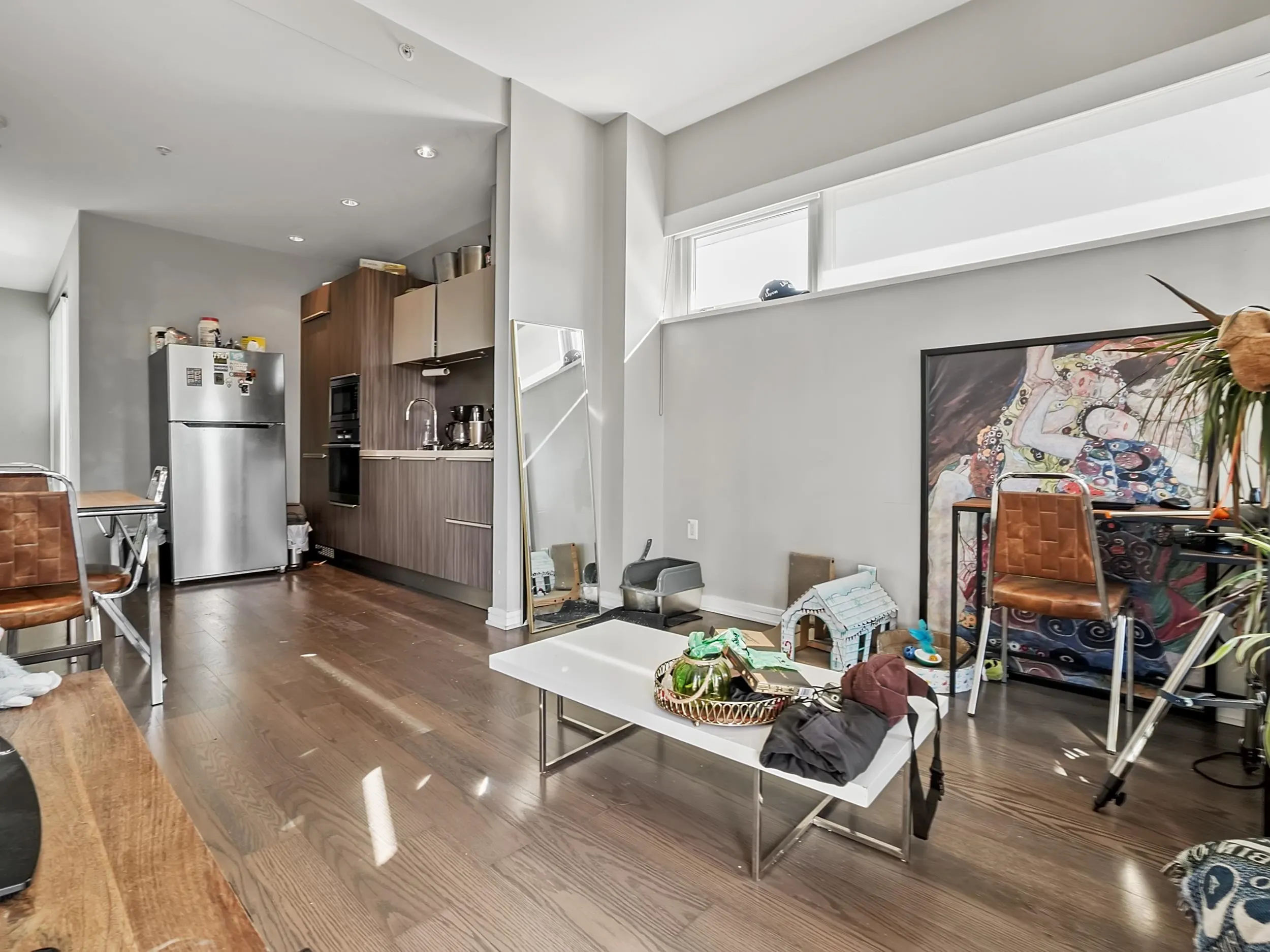 123 W 1st Avenue #610
