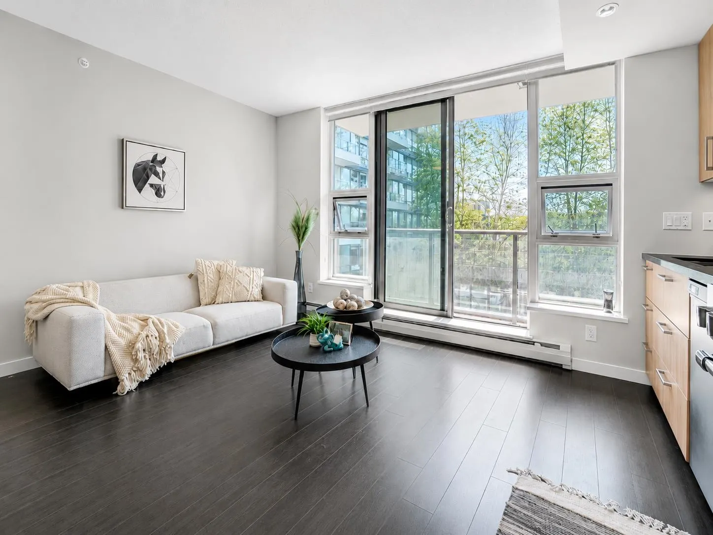 168 W 1st Avenue #809