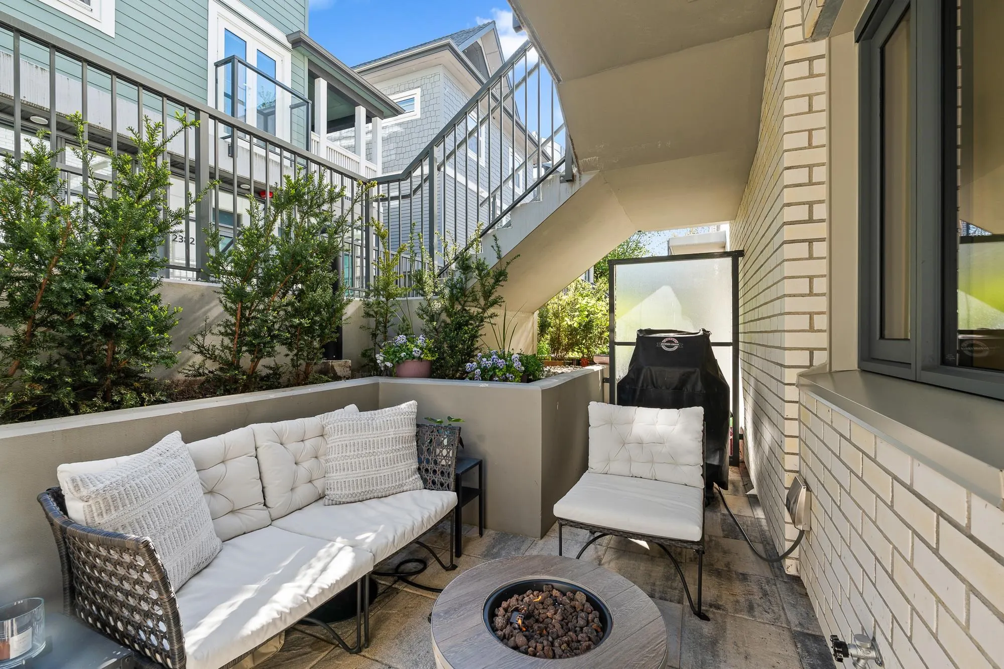 2366 Birch Street #9