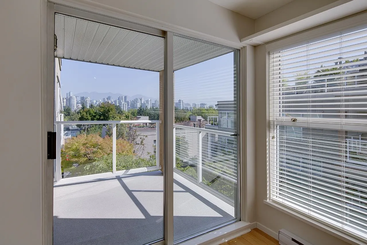 943 W 8th Avenue #204