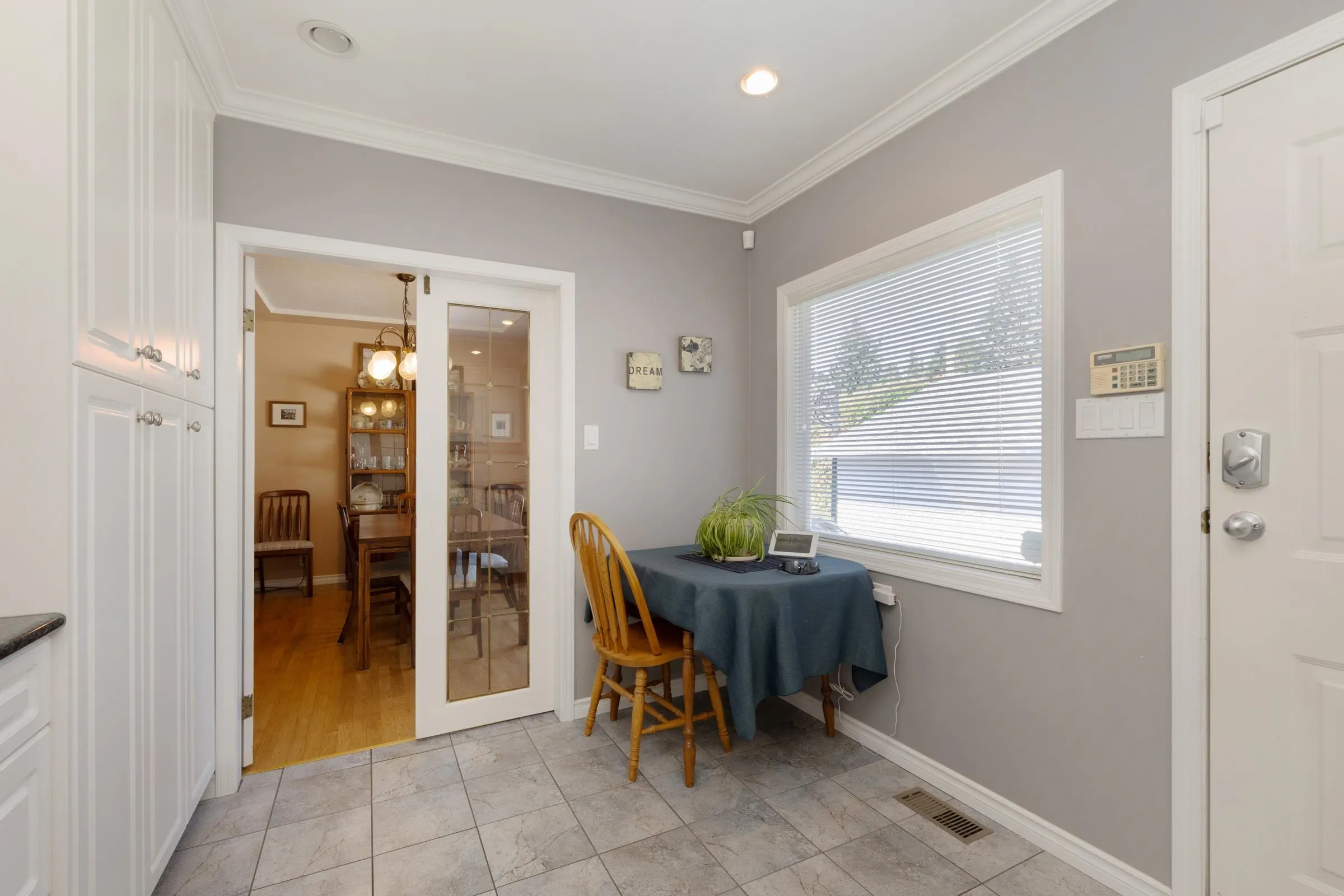 541 Cochrane Avenue