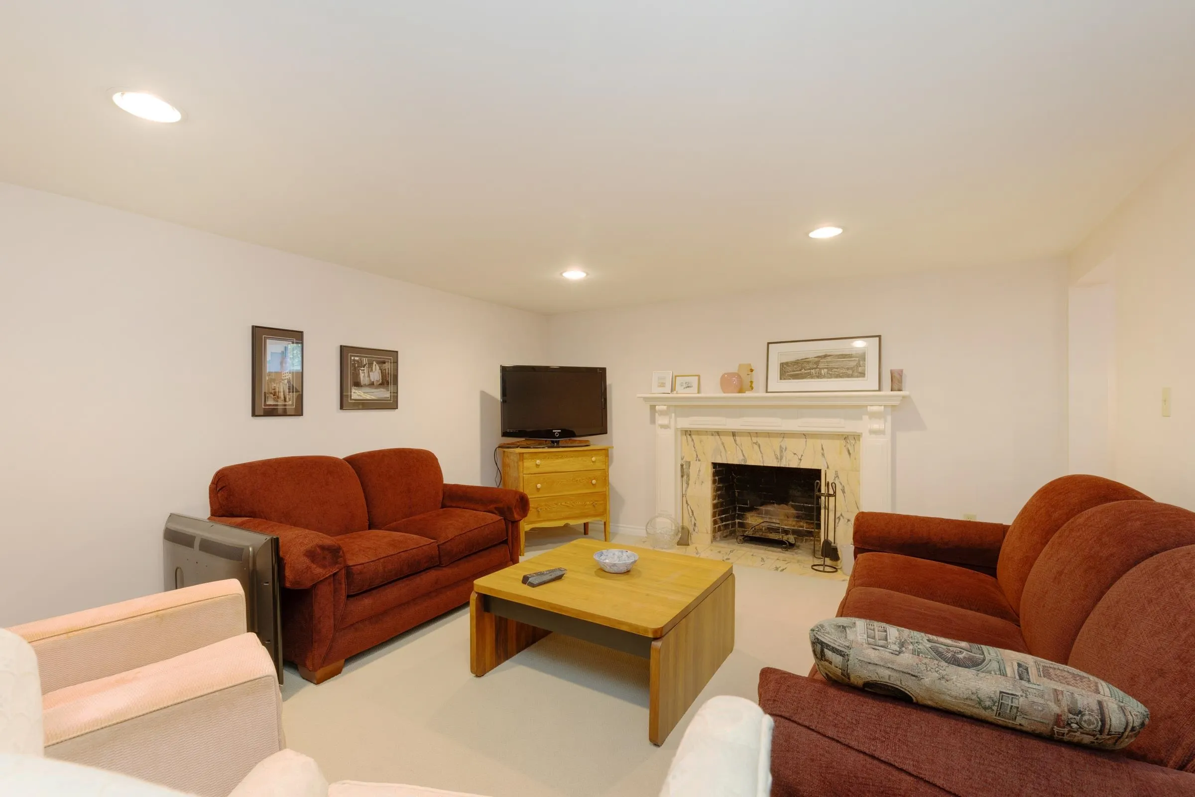 541 Cochrane Avenue