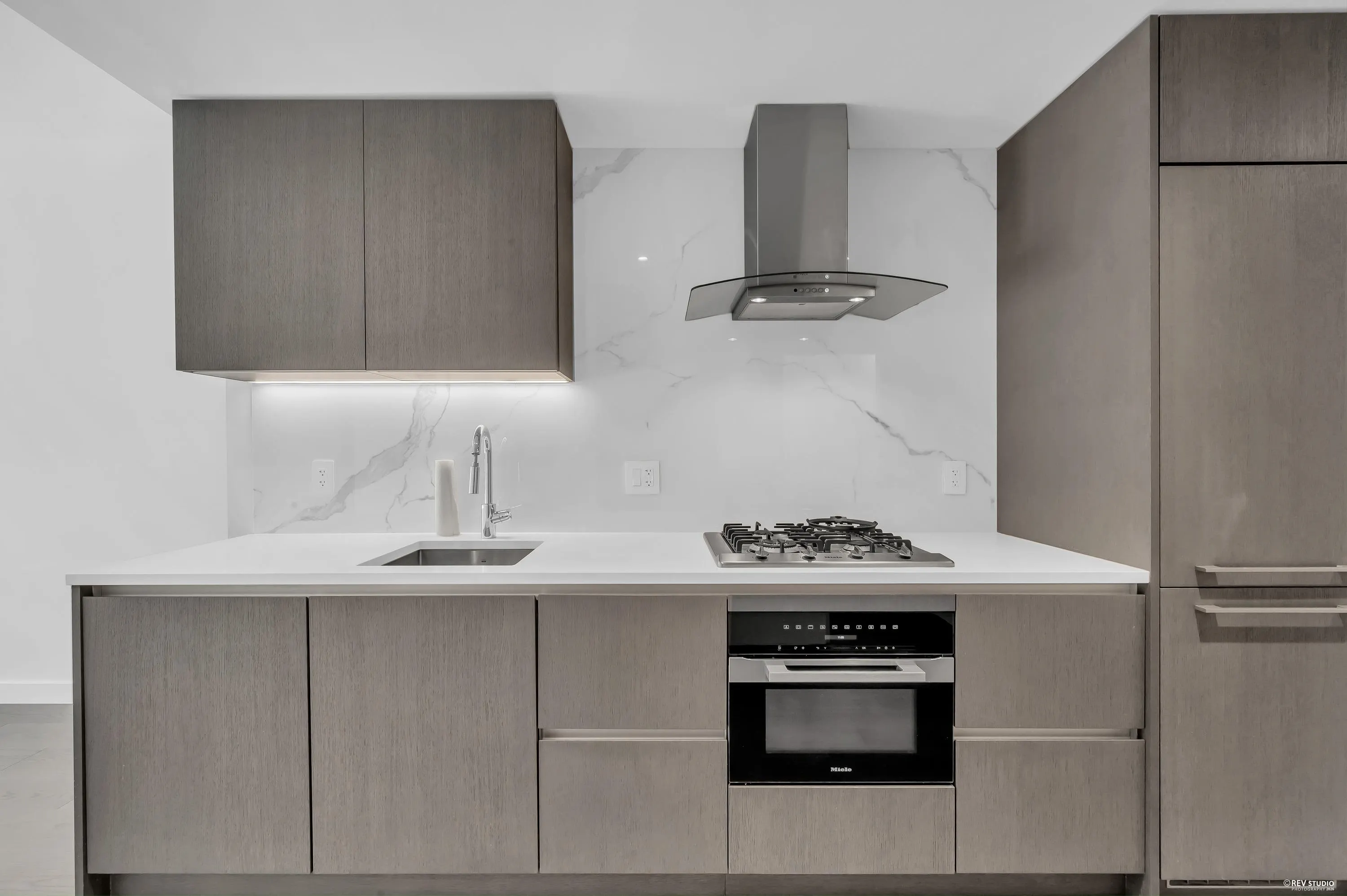5168 Cambie Street #108