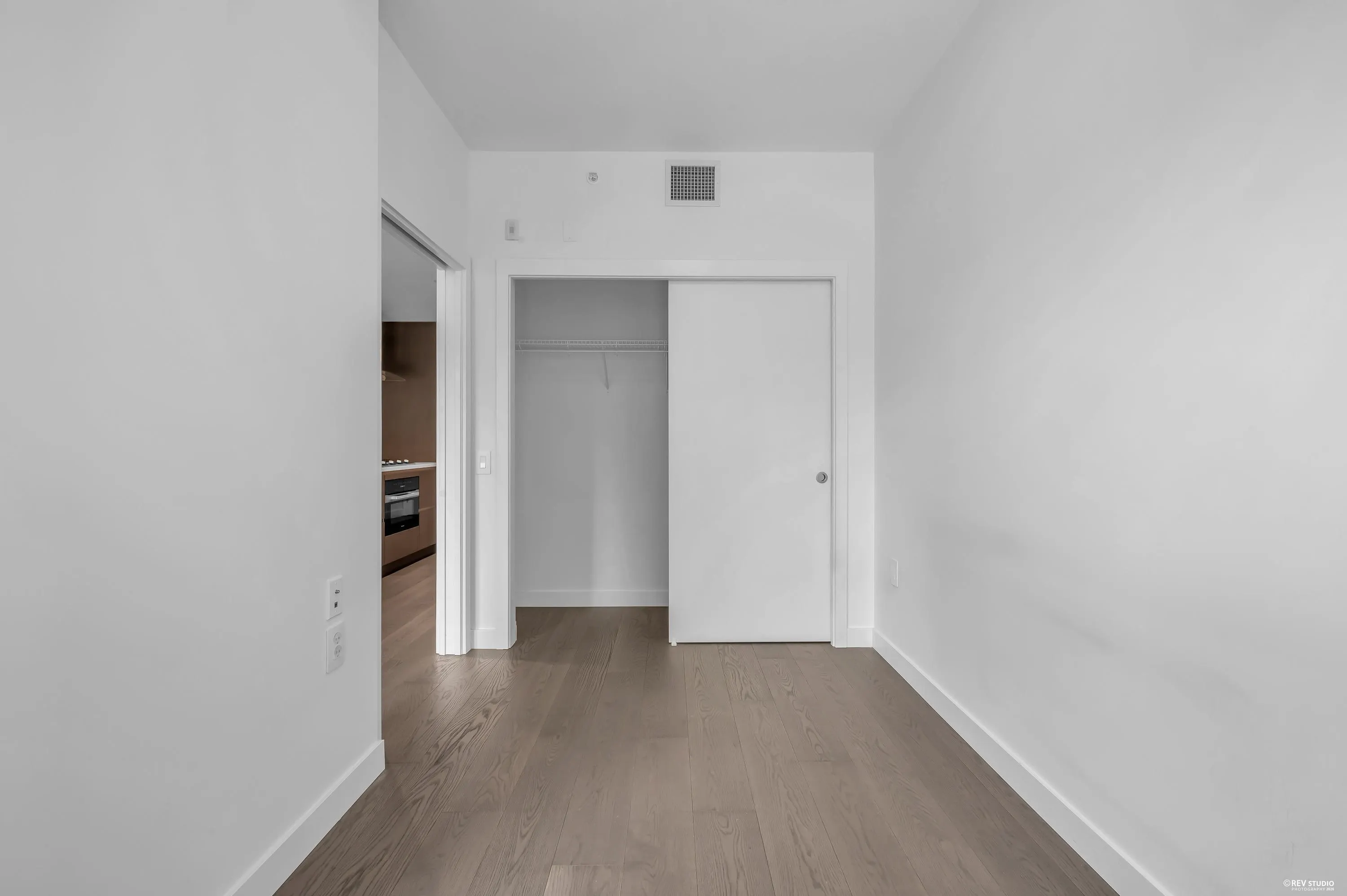 5168 Cambie Street #108