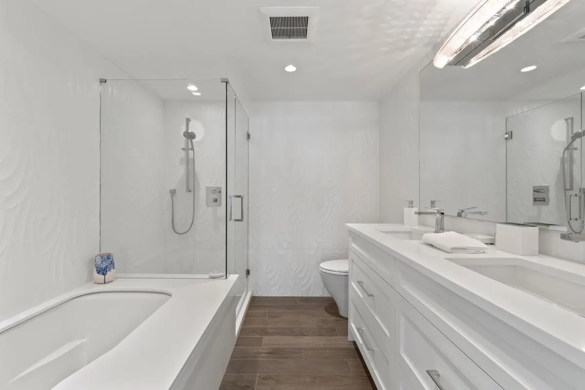 1501 Howe Street #1104