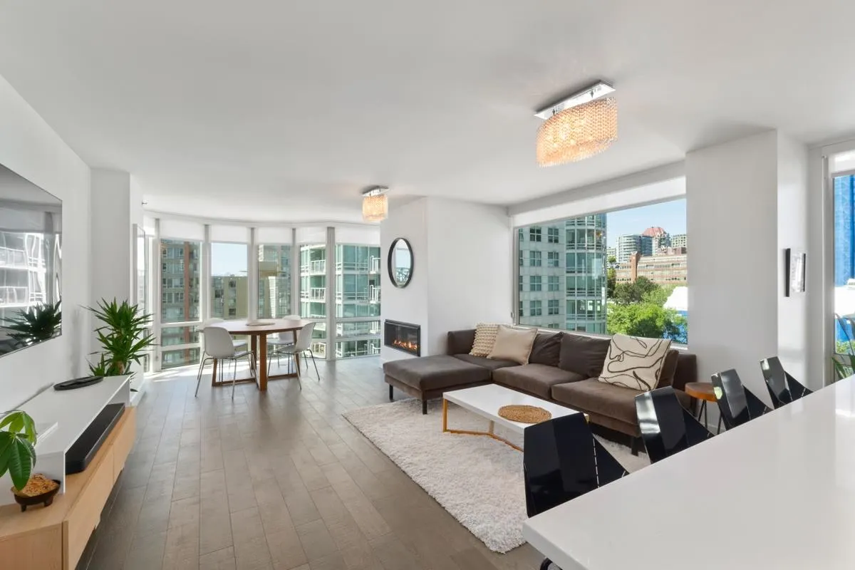 1501 Howe Street #1104