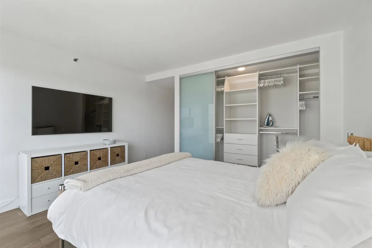 1501 Howe Street #1104