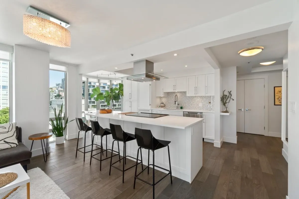 1501 Howe Street #1104
