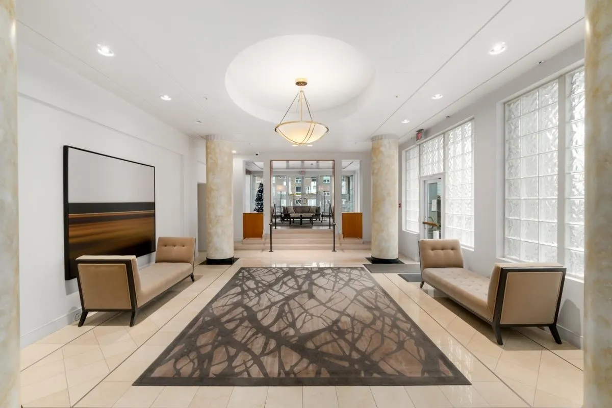 1501 Howe Street #1104